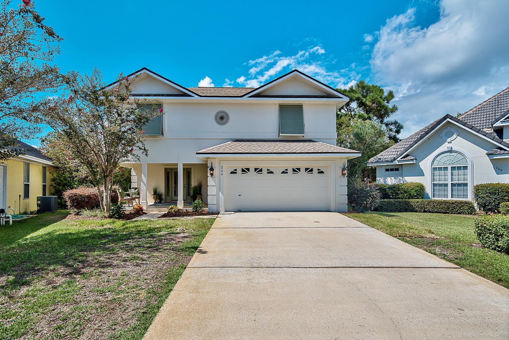 EMERALD LAKES PH 1 - Residential