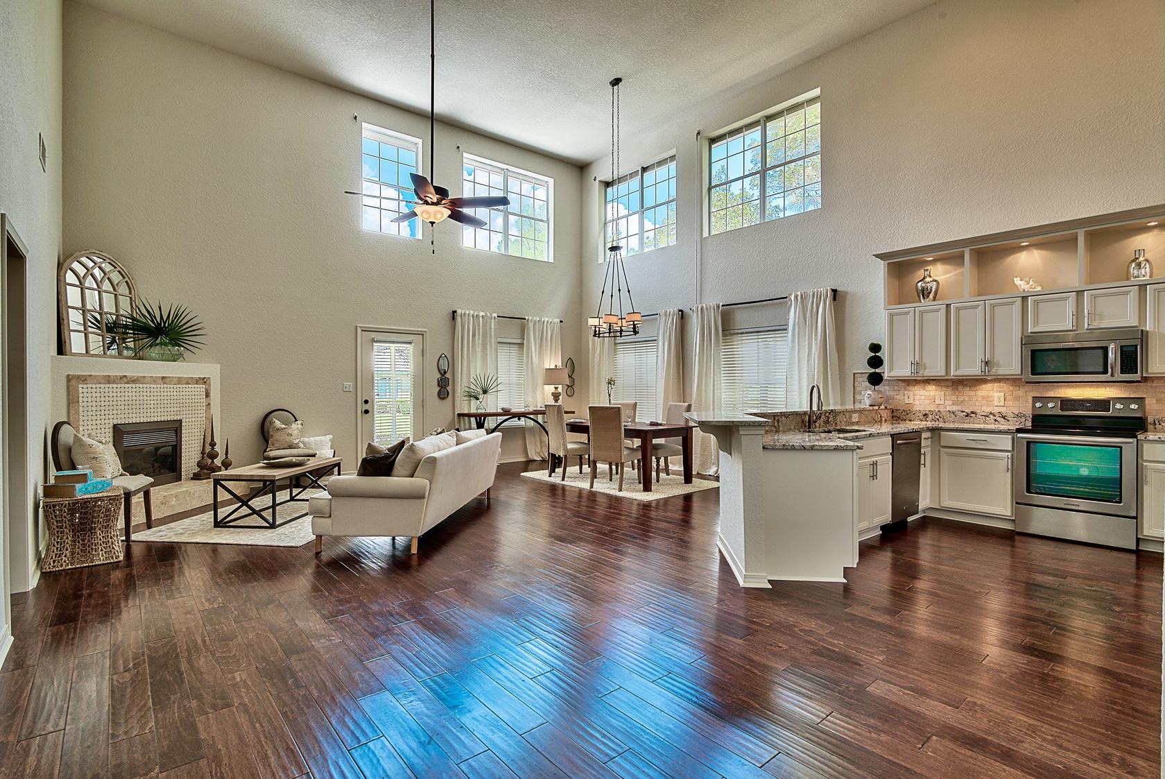 EMERALD LAKES PH 1 - Residential