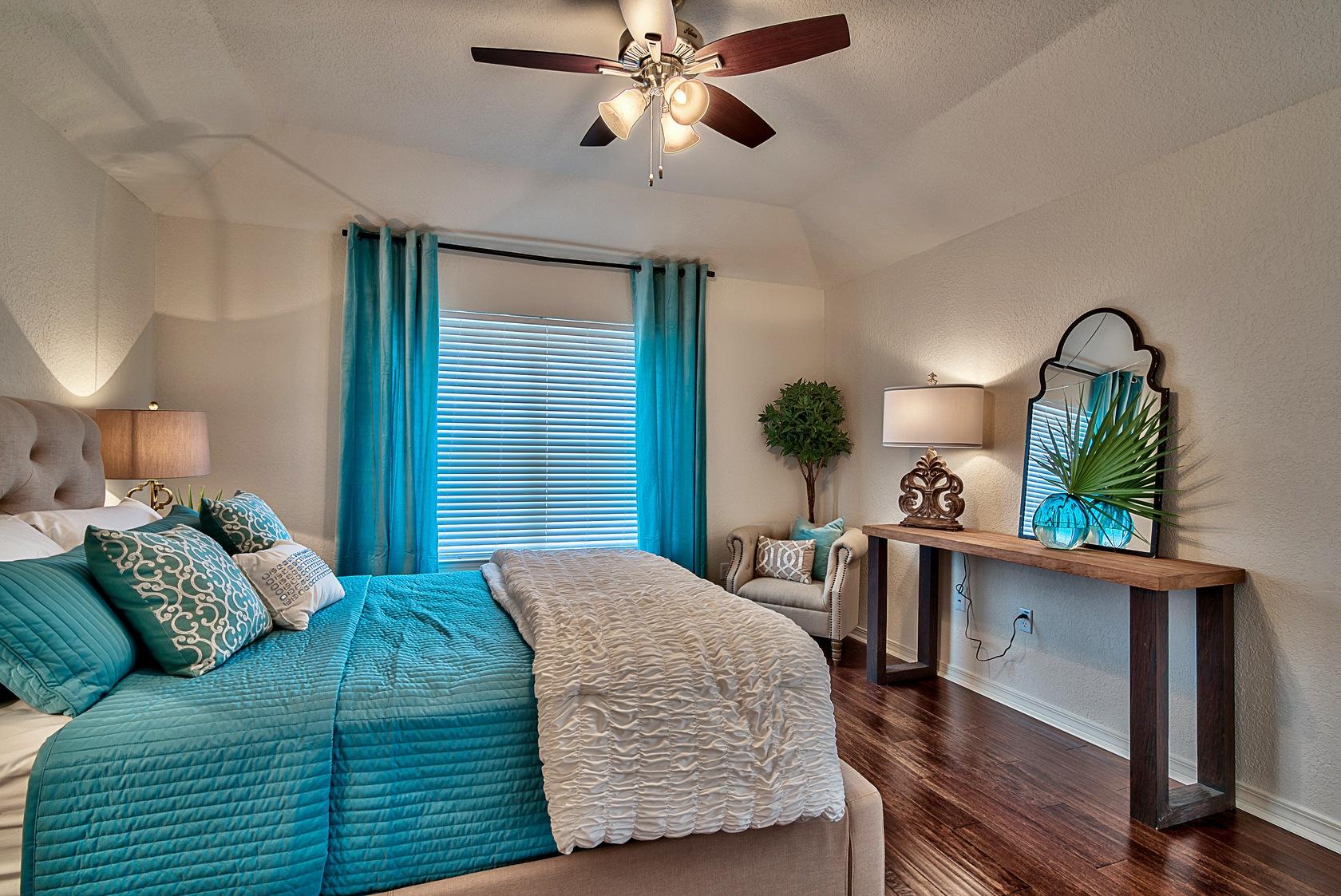 EMERALD LAKES PH 1 - Residential