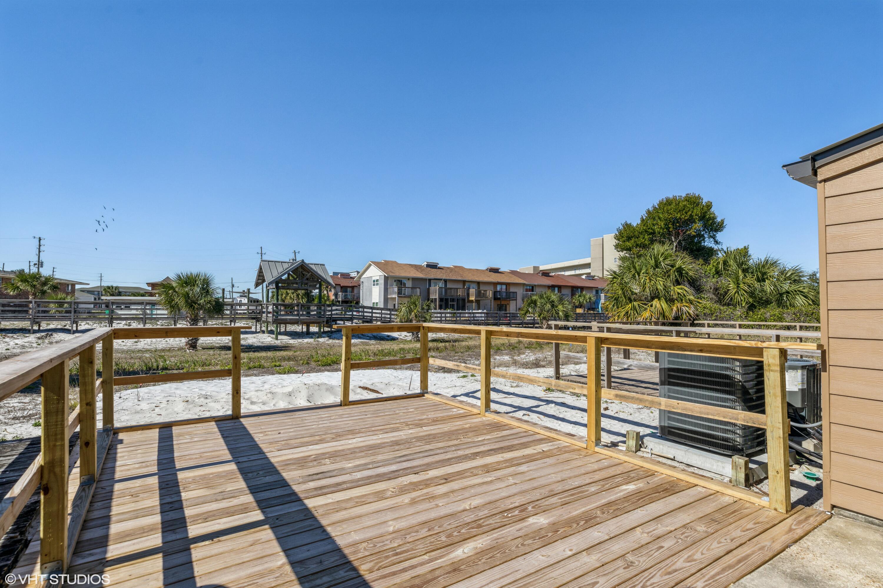 Manor Shores Villas - Residential