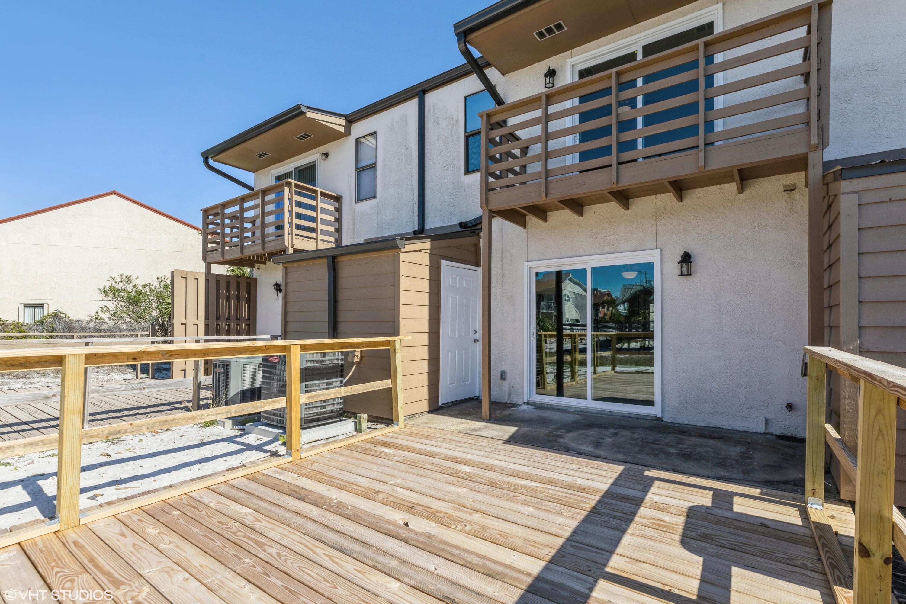 Manor Shores Villas - Residential