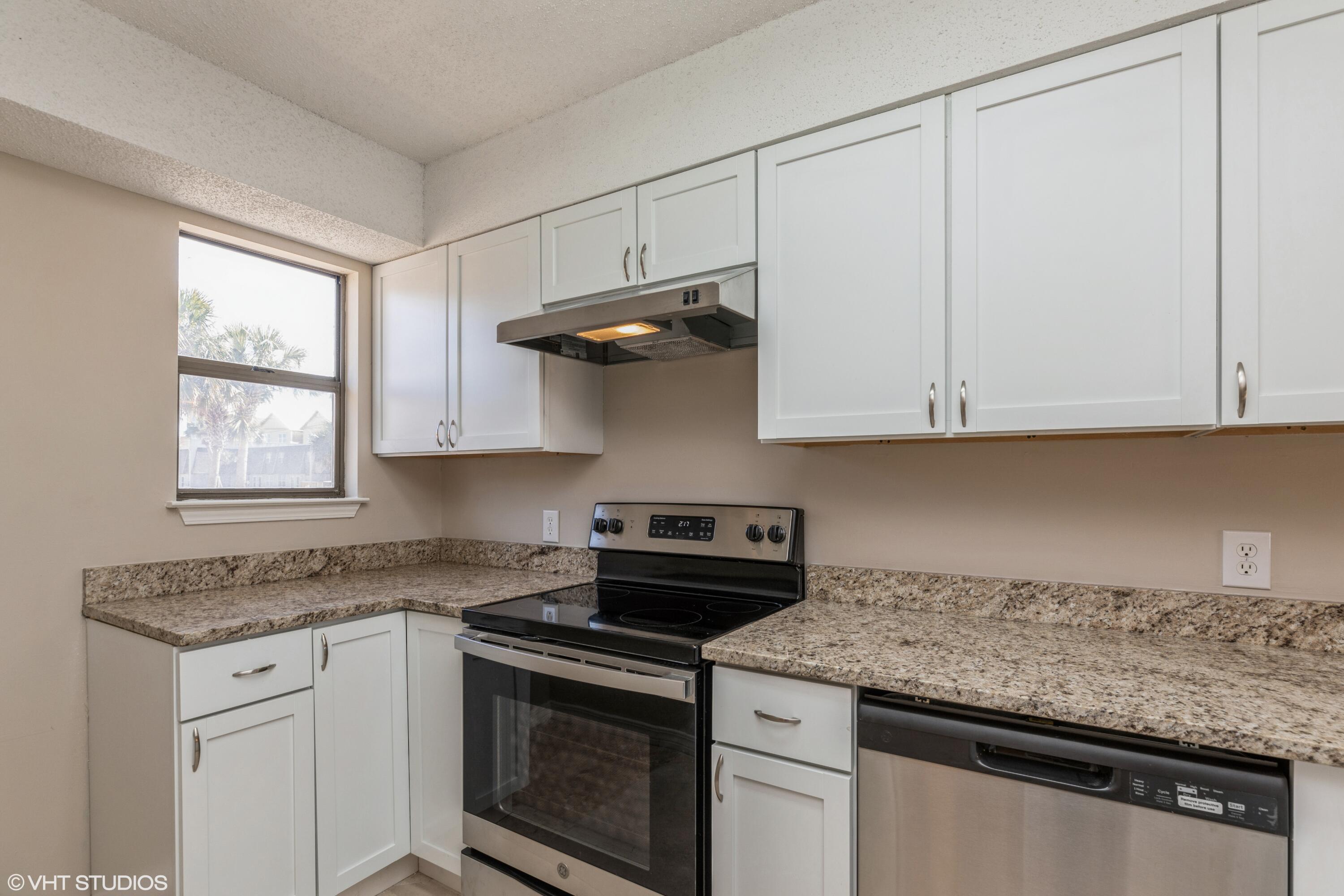 Manor Shores Villas - Residential