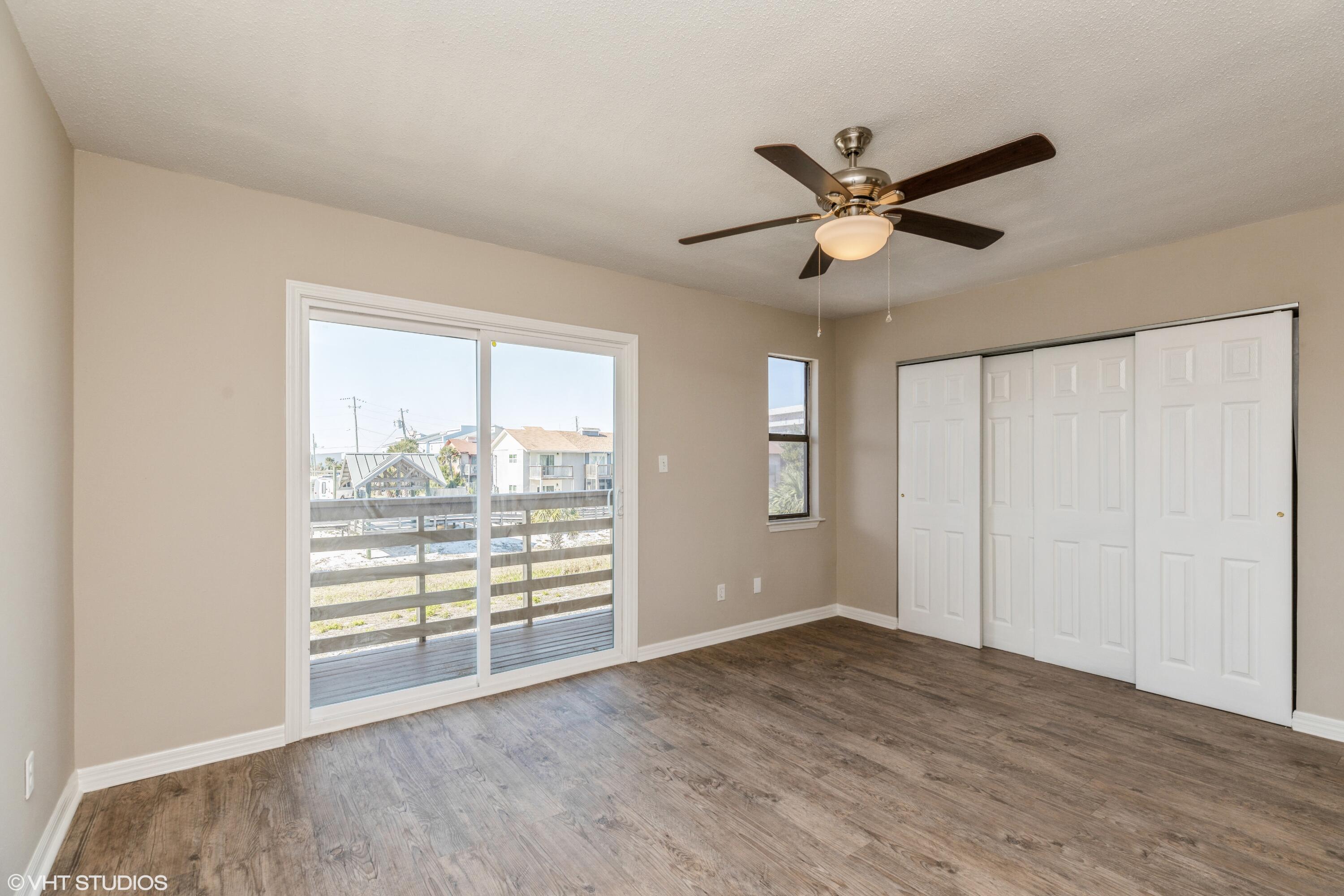 Manor Shores Villas - Residential