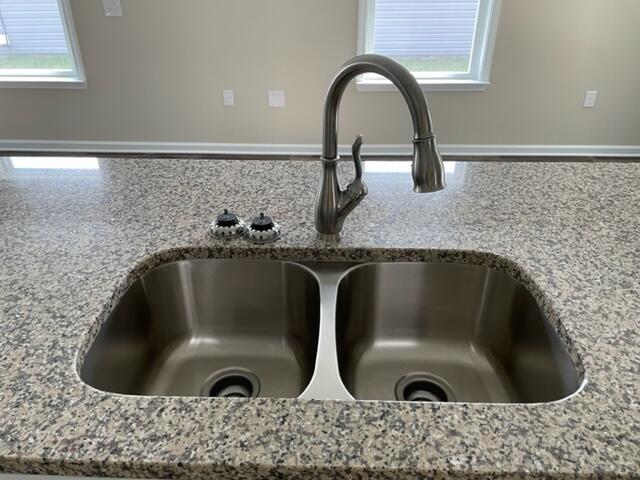 CRESTVIEW - Residential
