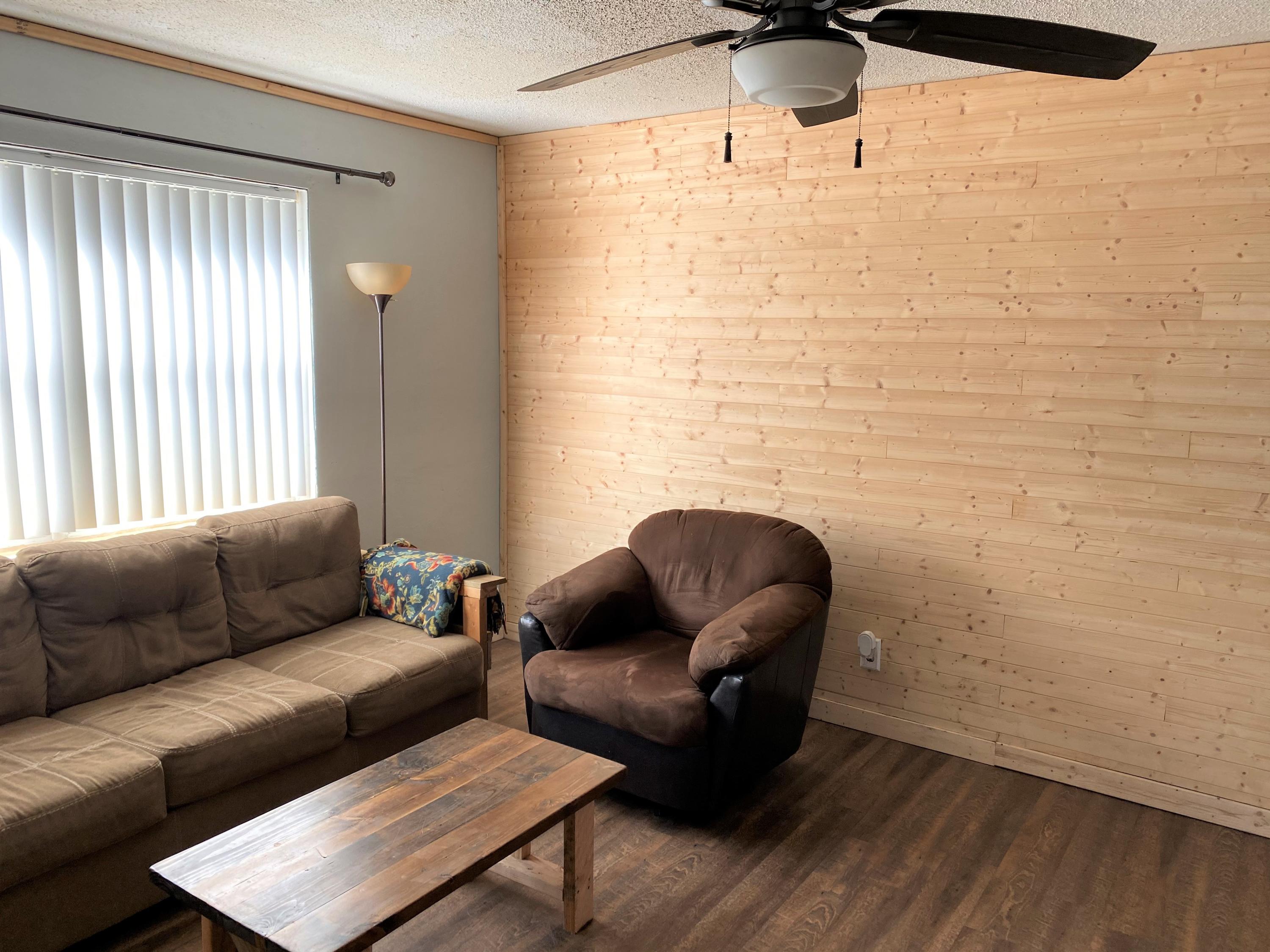 SEABREEZE ADD #3 LOT 2 BLK G - Residential