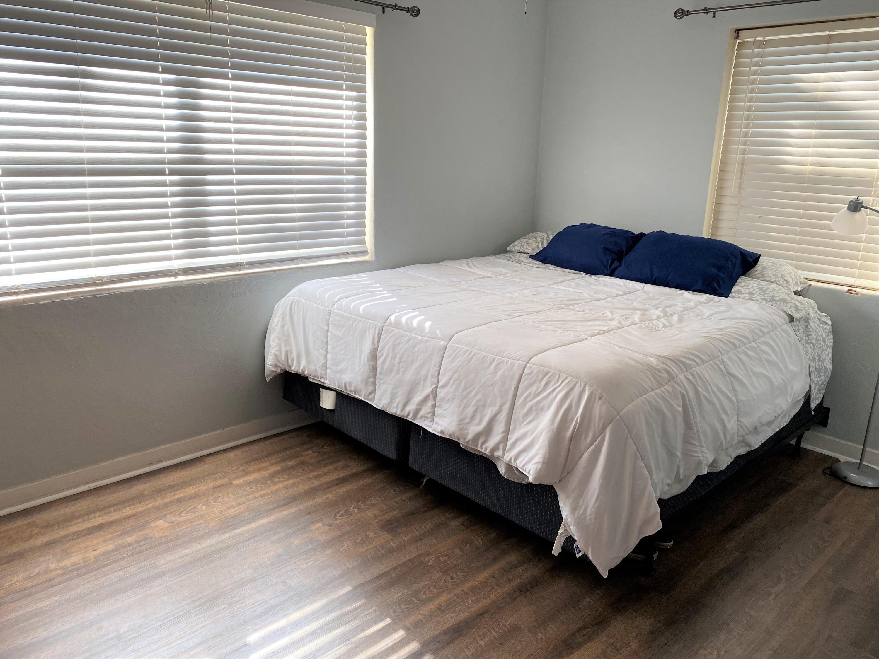 SEABREEZE ADD #3 LOT 2 BLK G - Residential