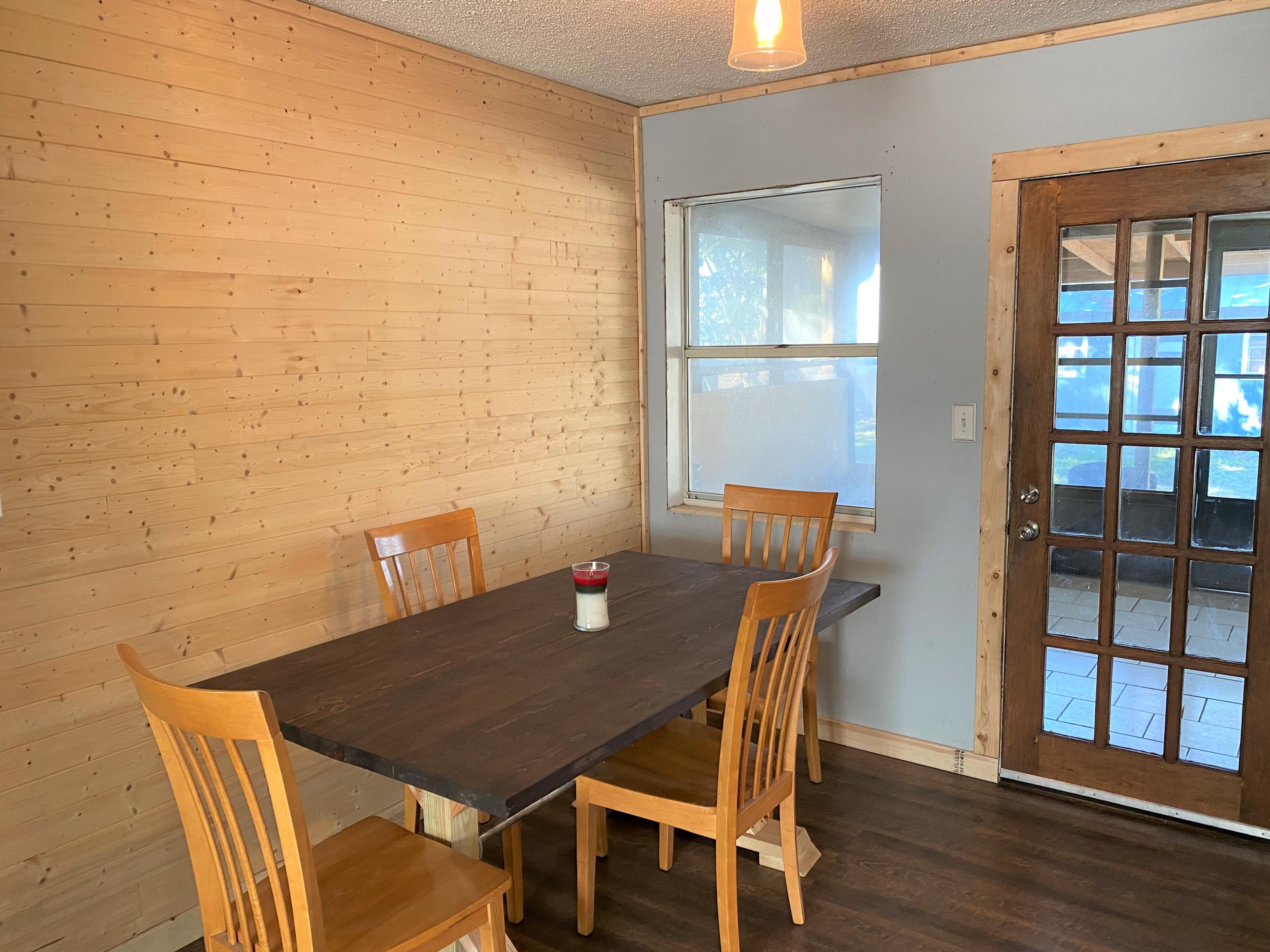 SEABREEZE ADD #3 LOT 2 BLK G - Residential