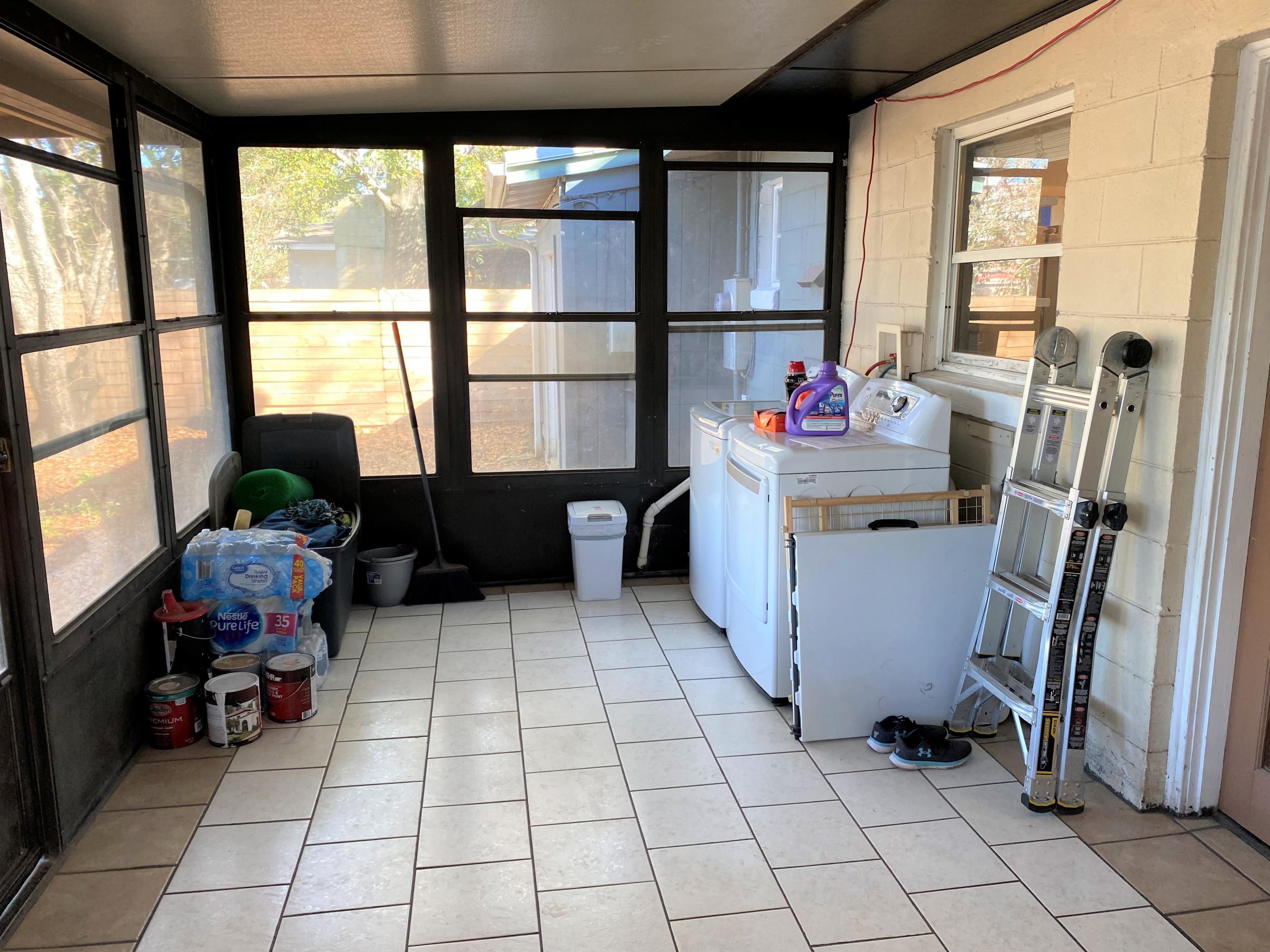 SEABREEZE ADD #3 LOT 2 BLK G - Residential