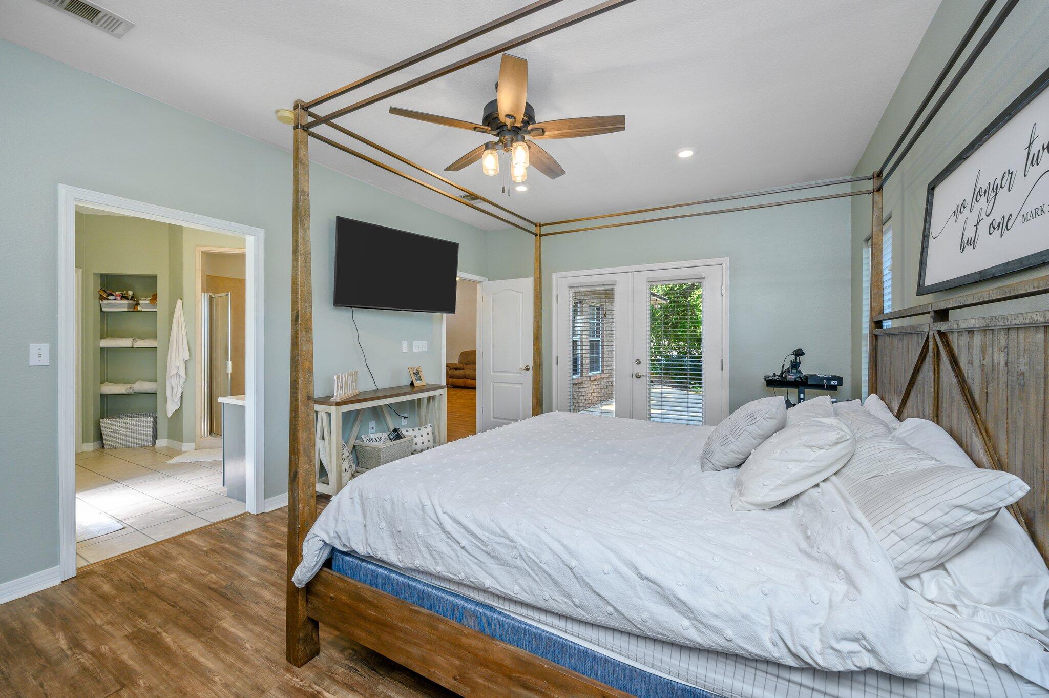 HUNTER WOODS - Residential