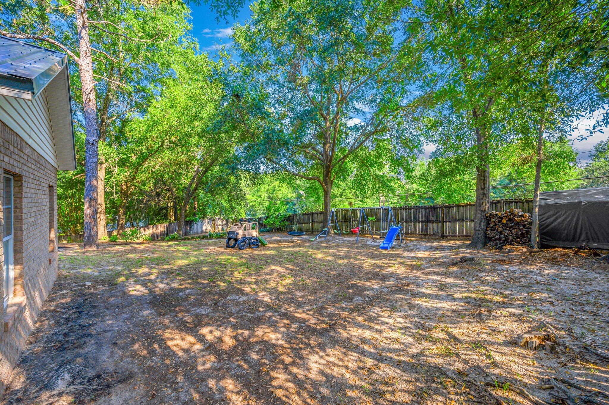 HUNTER WOODS - Residential