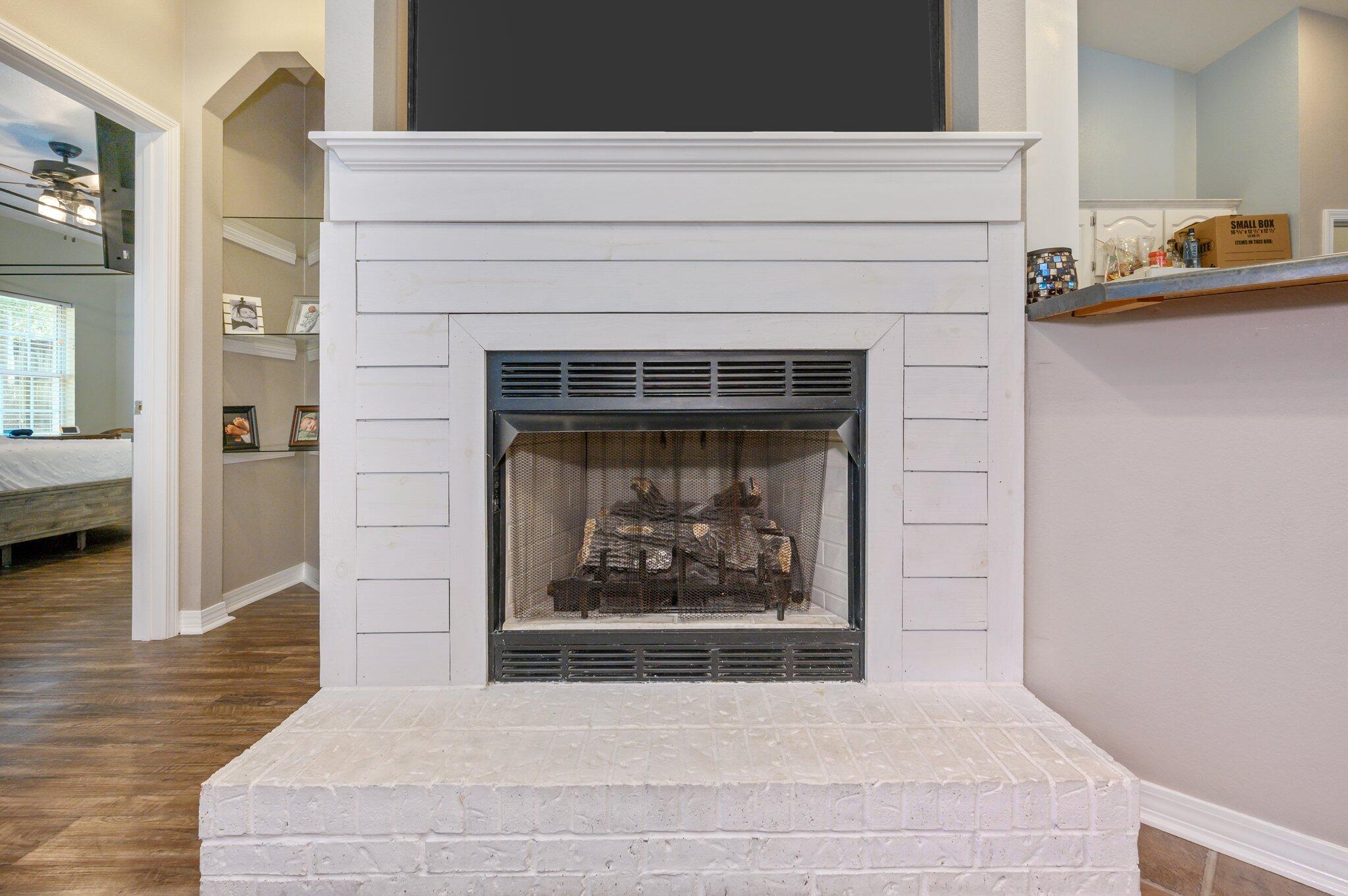 HUNTER WOODS - Residential