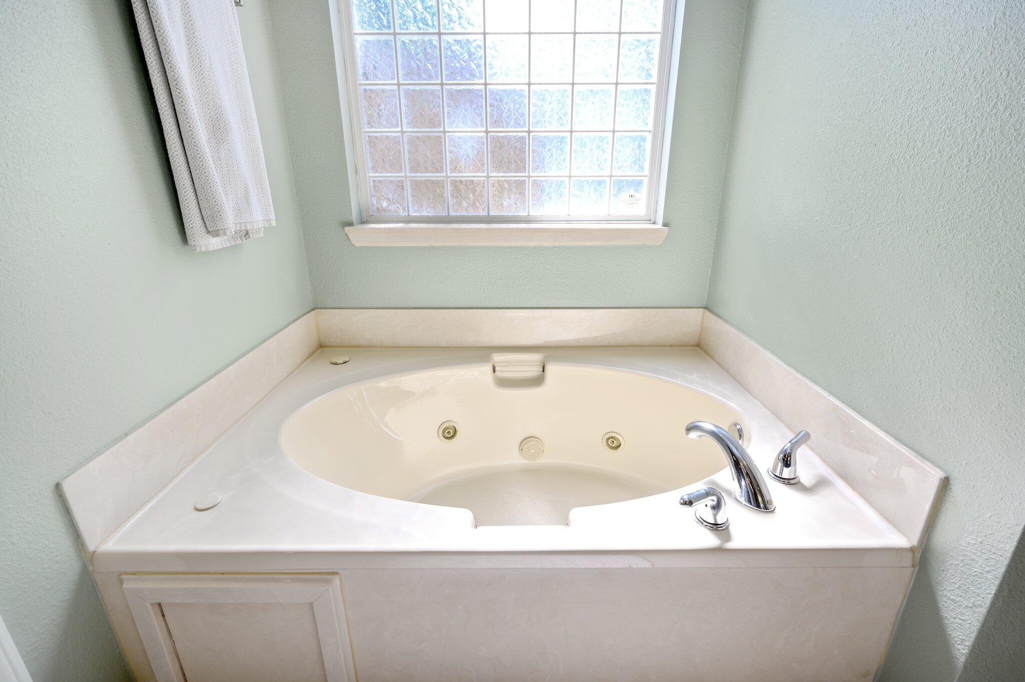 HUNTER WOODS - Residential