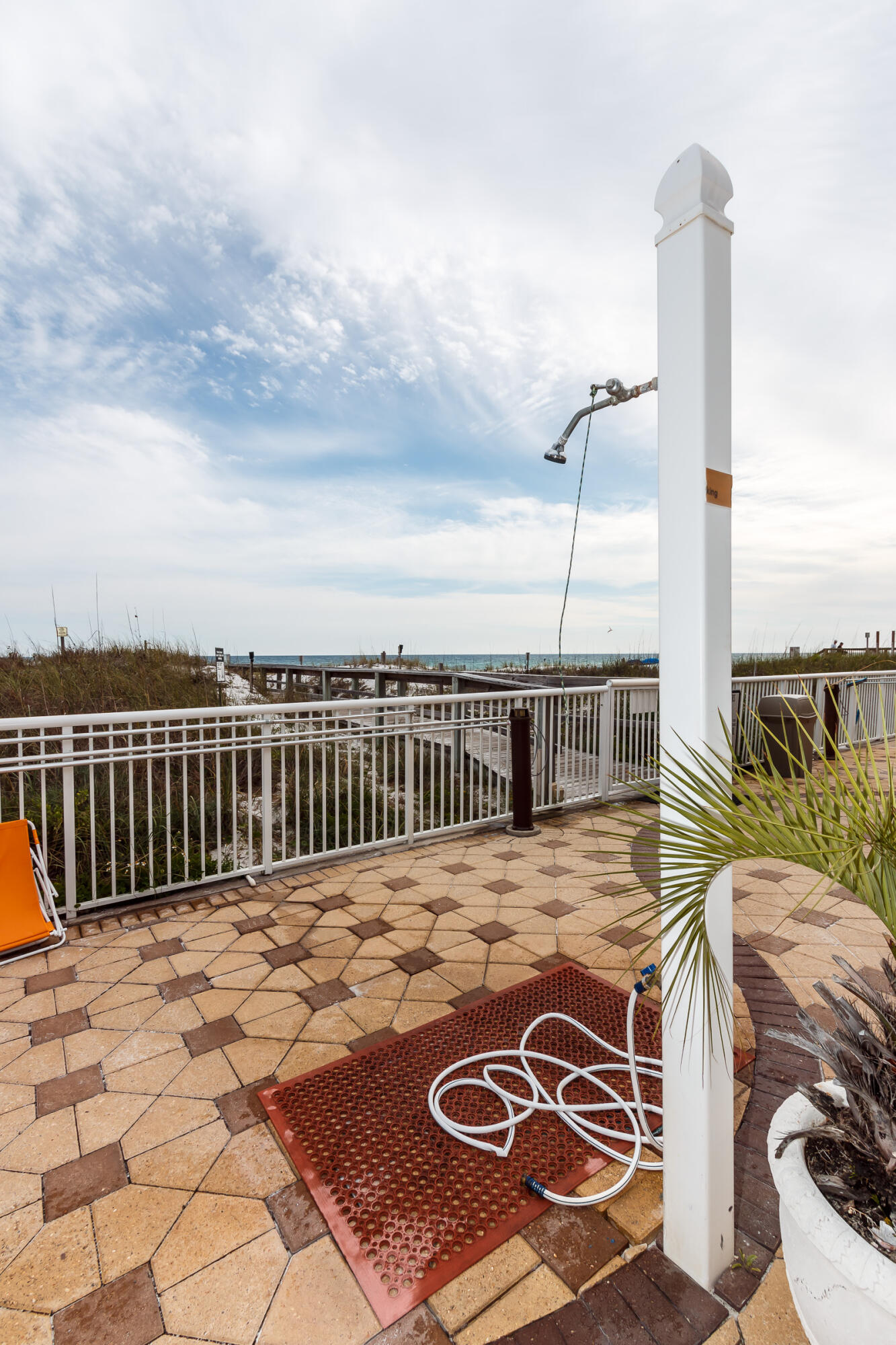 SUMMER PLACE - Residential