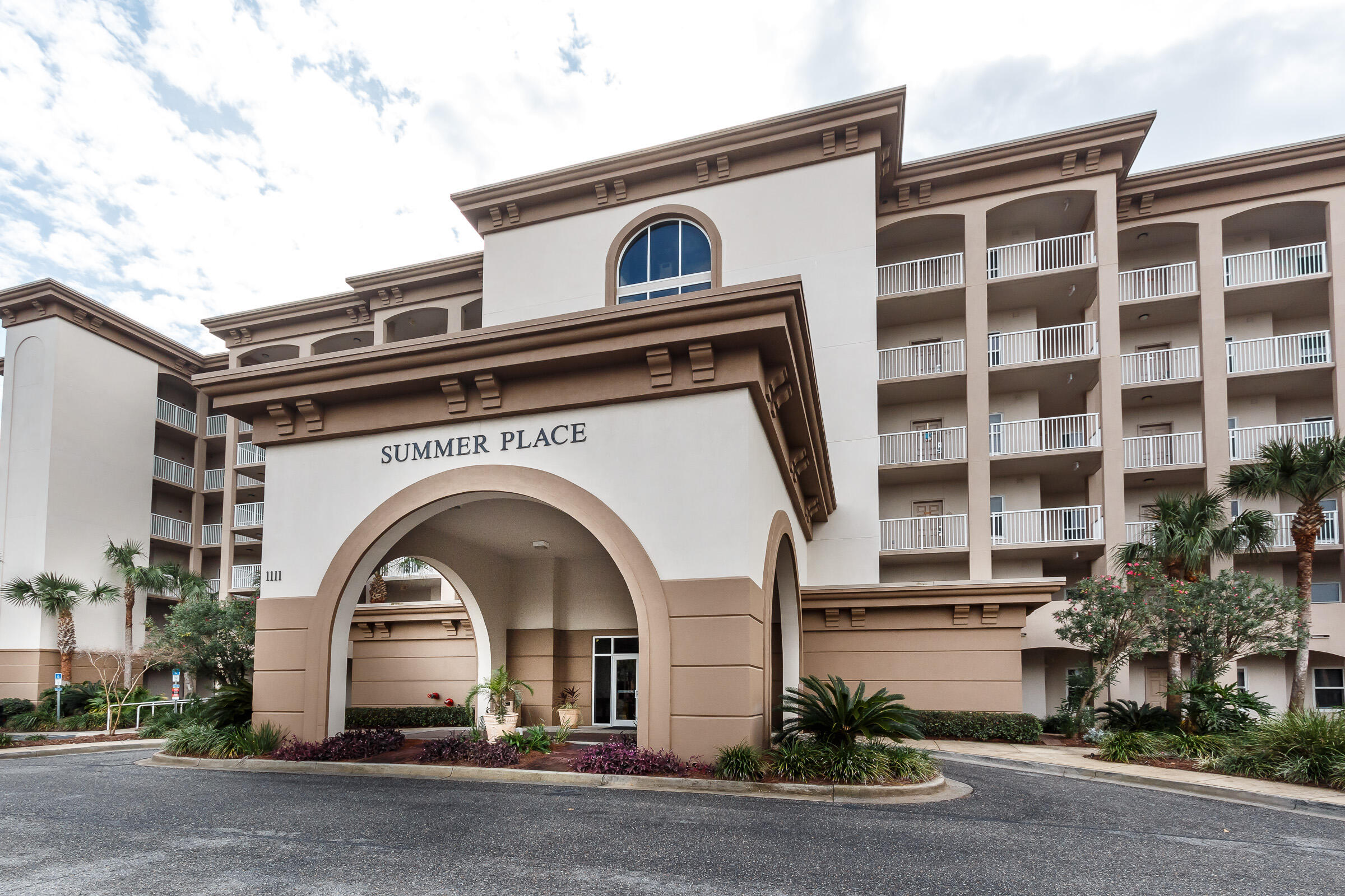 SUMMER PLACE - Residential