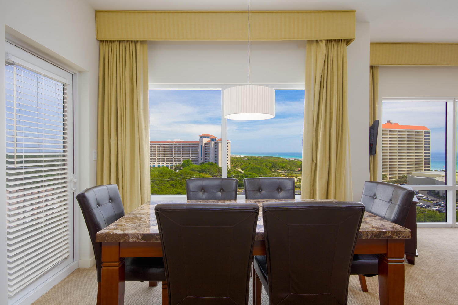 LUAU I - Residential