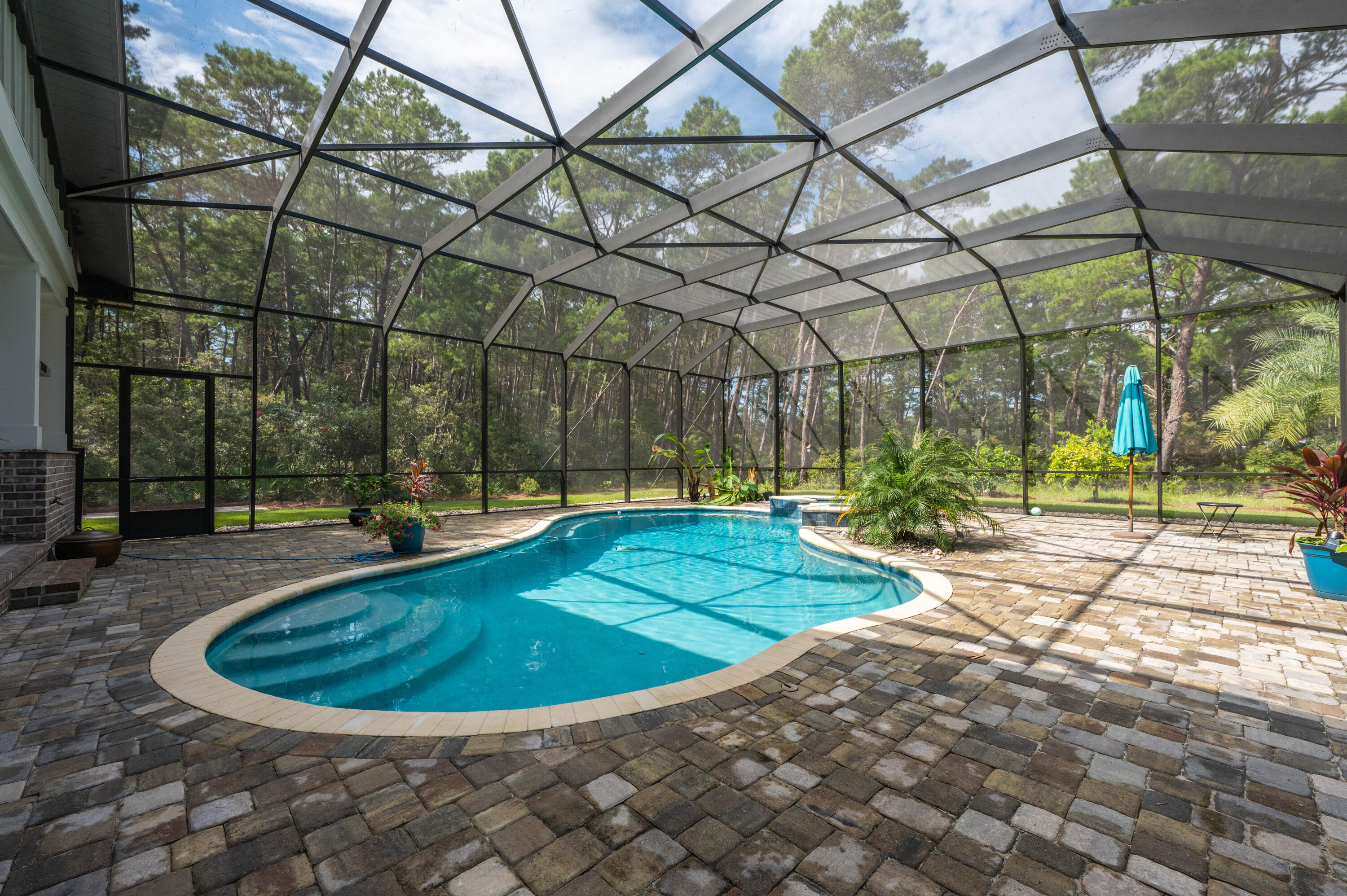 HUNTERS RUN S/D - Residential