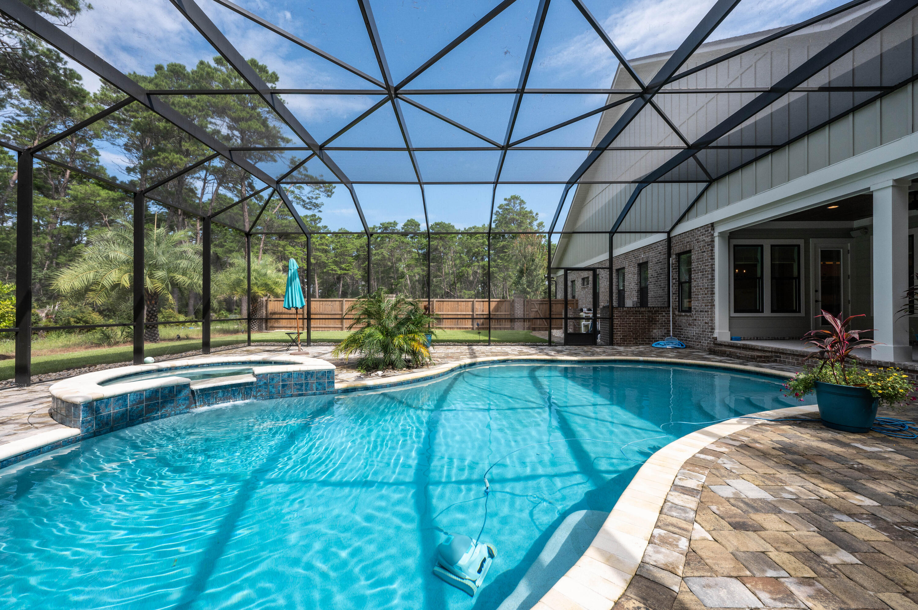 HUNTERS RUN S/D - Residential