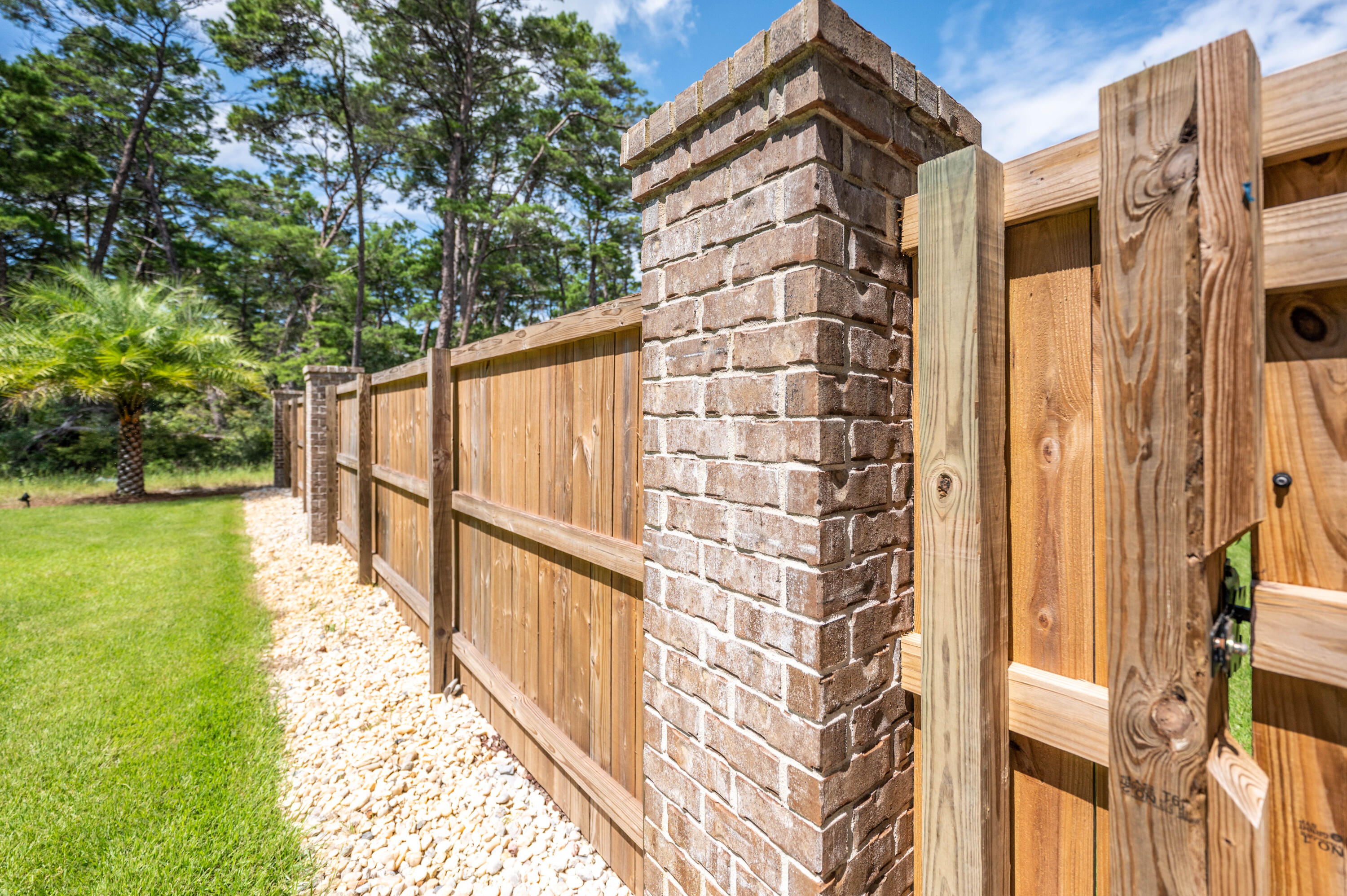 HUNTERS RUN S/D - Residential