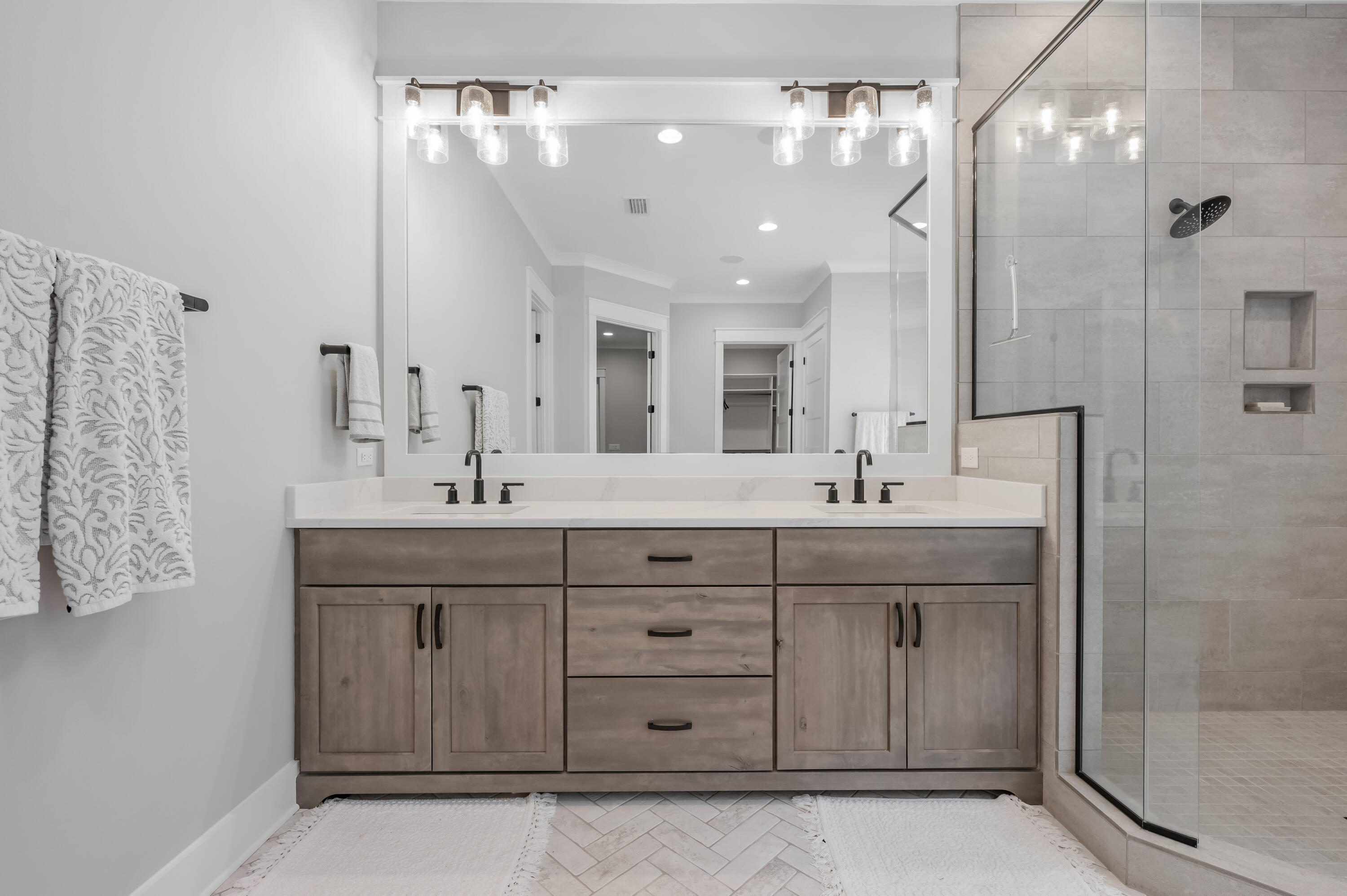 HUNTERS RUN S/D - Residential
