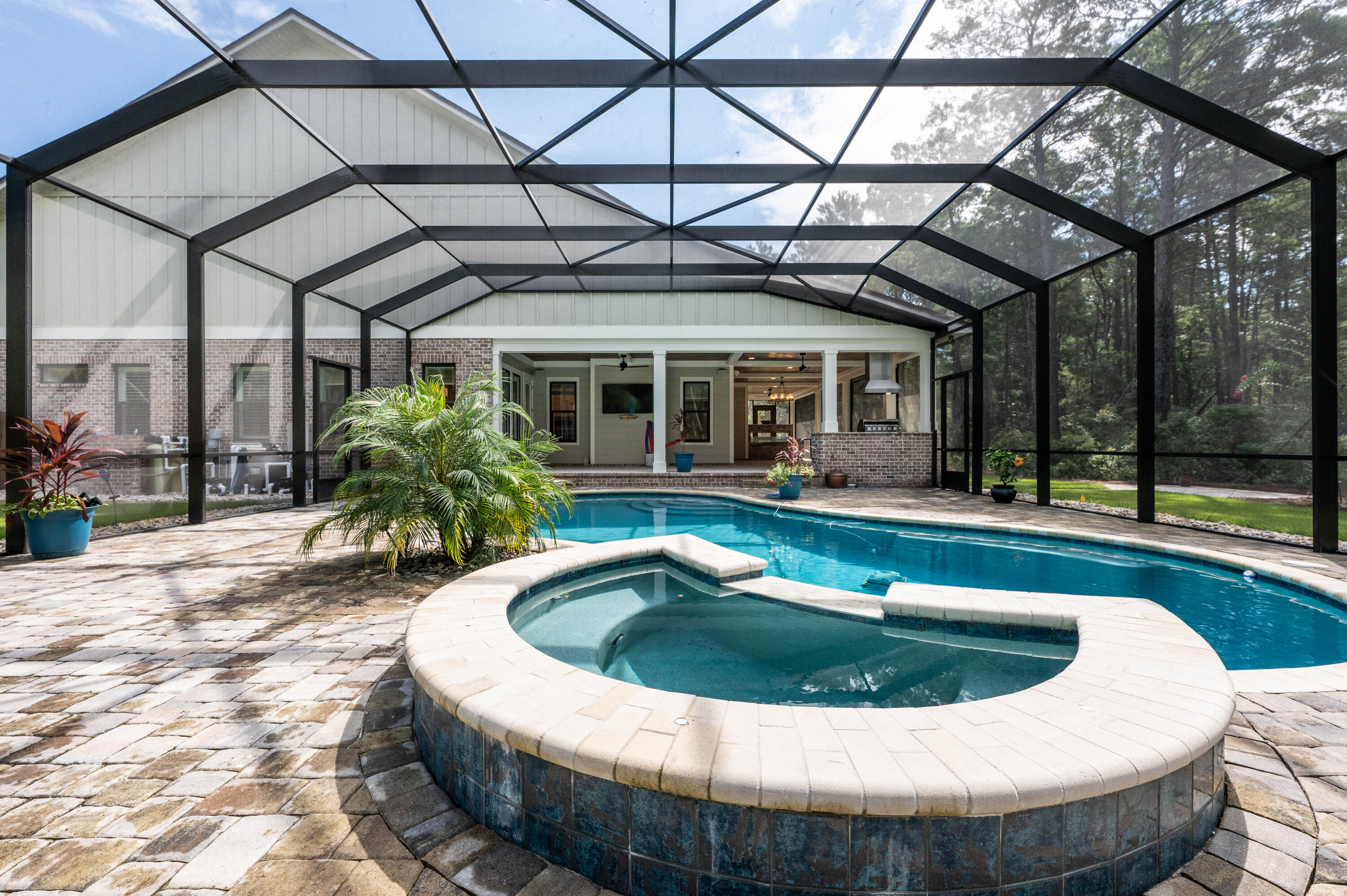 HUNTERS RUN S/D - Residential