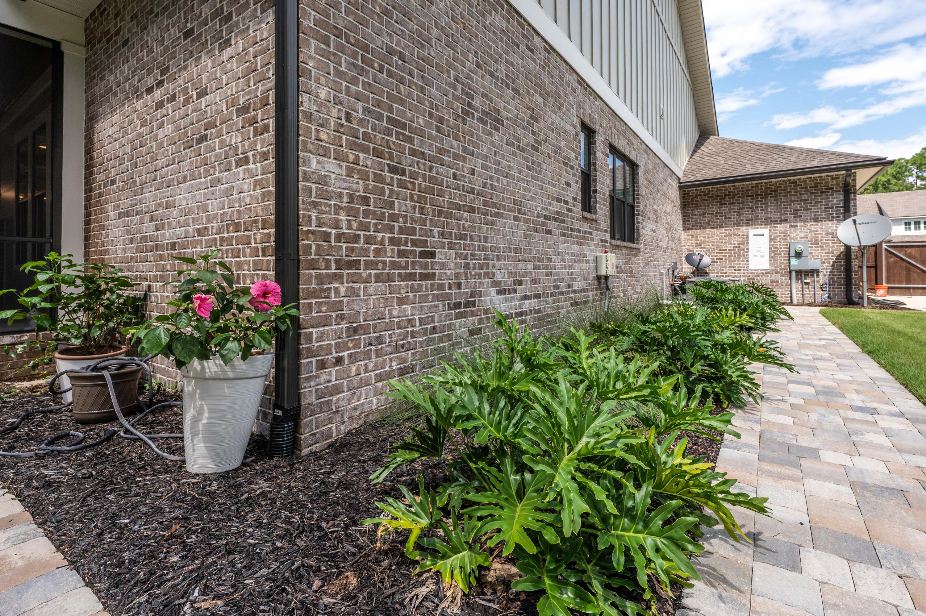 HUNTERS RUN S/D - Residential