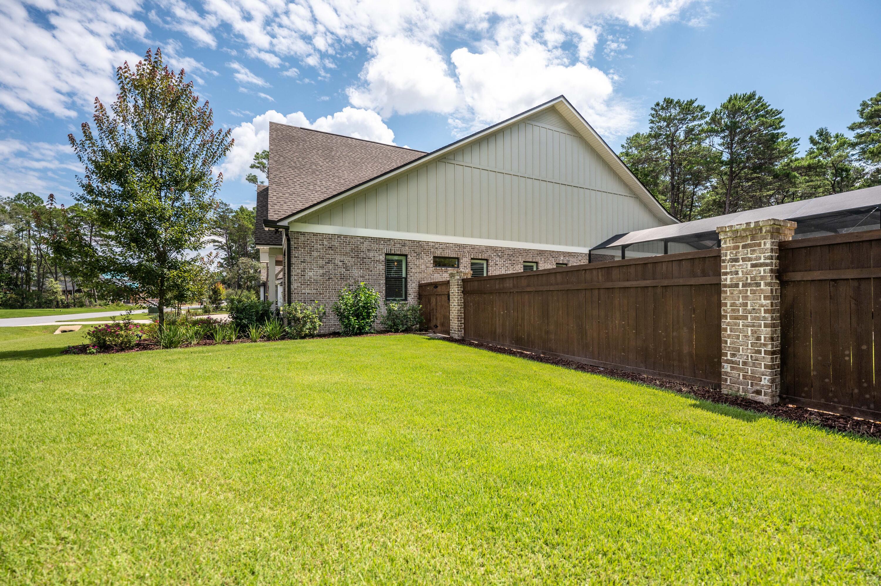 HUNTERS RUN S/D - Residential