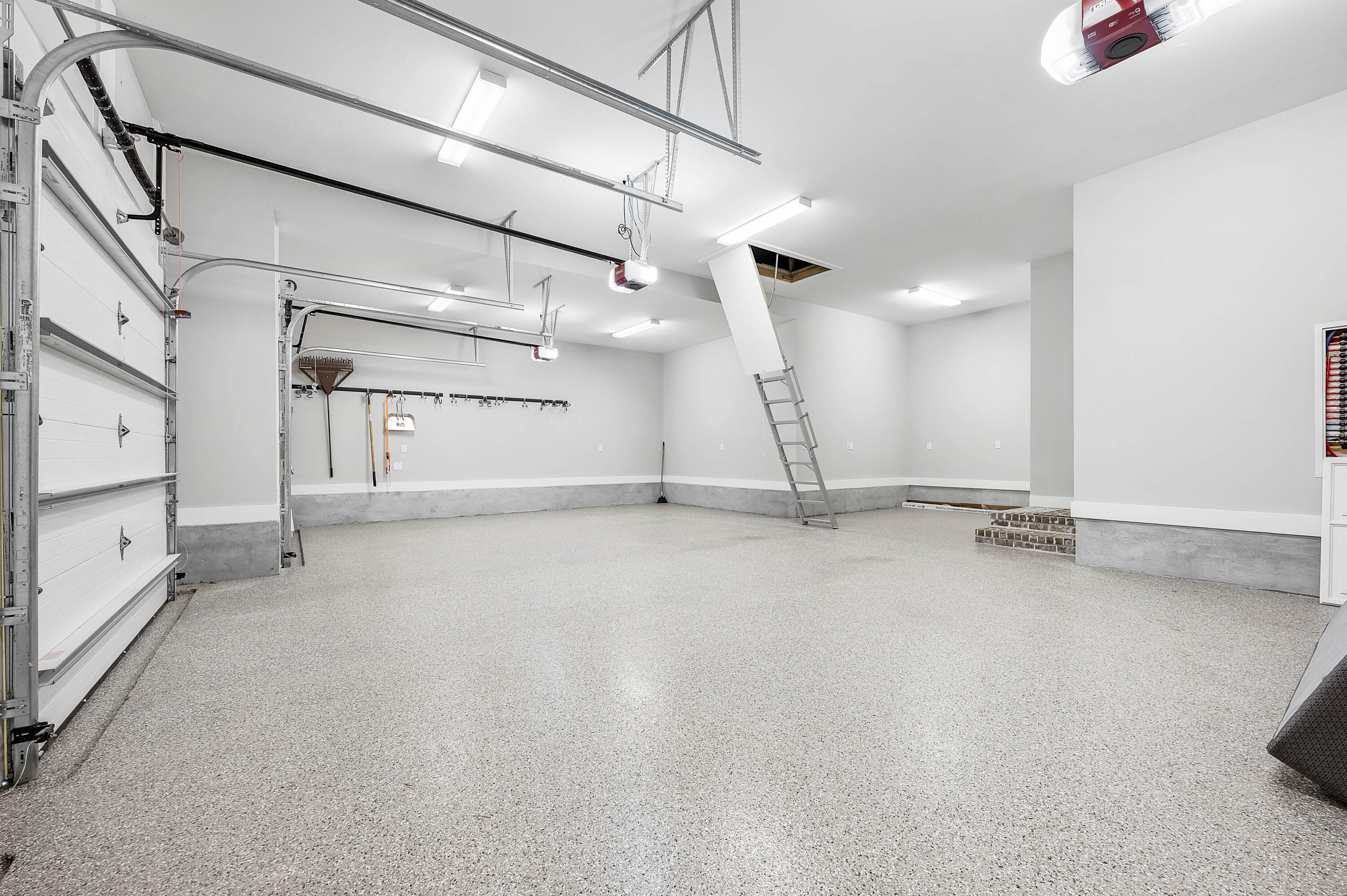 HUNTERS RUN S/D - Residential