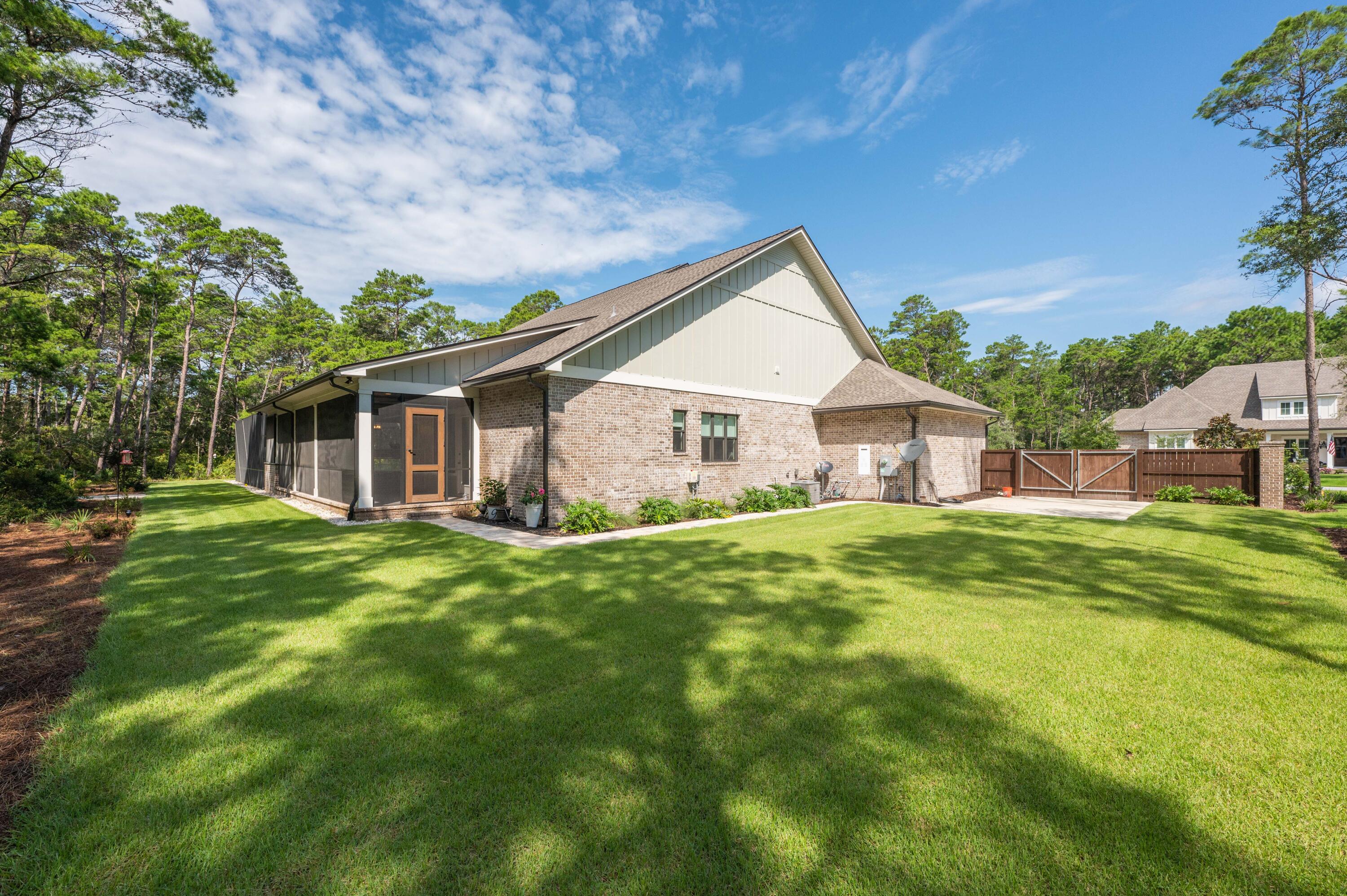 HUNTERS RUN S/D - Residential