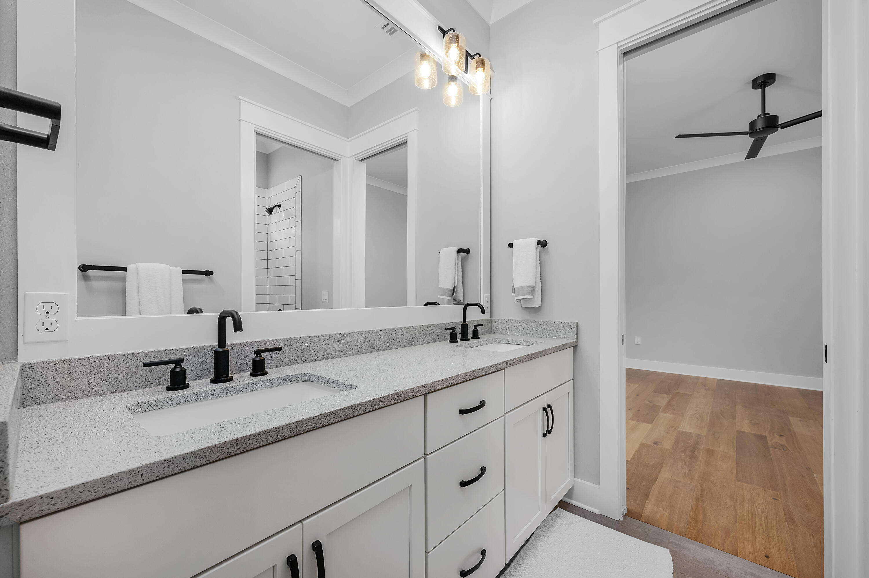 HUNTERS RUN S/D - Residential