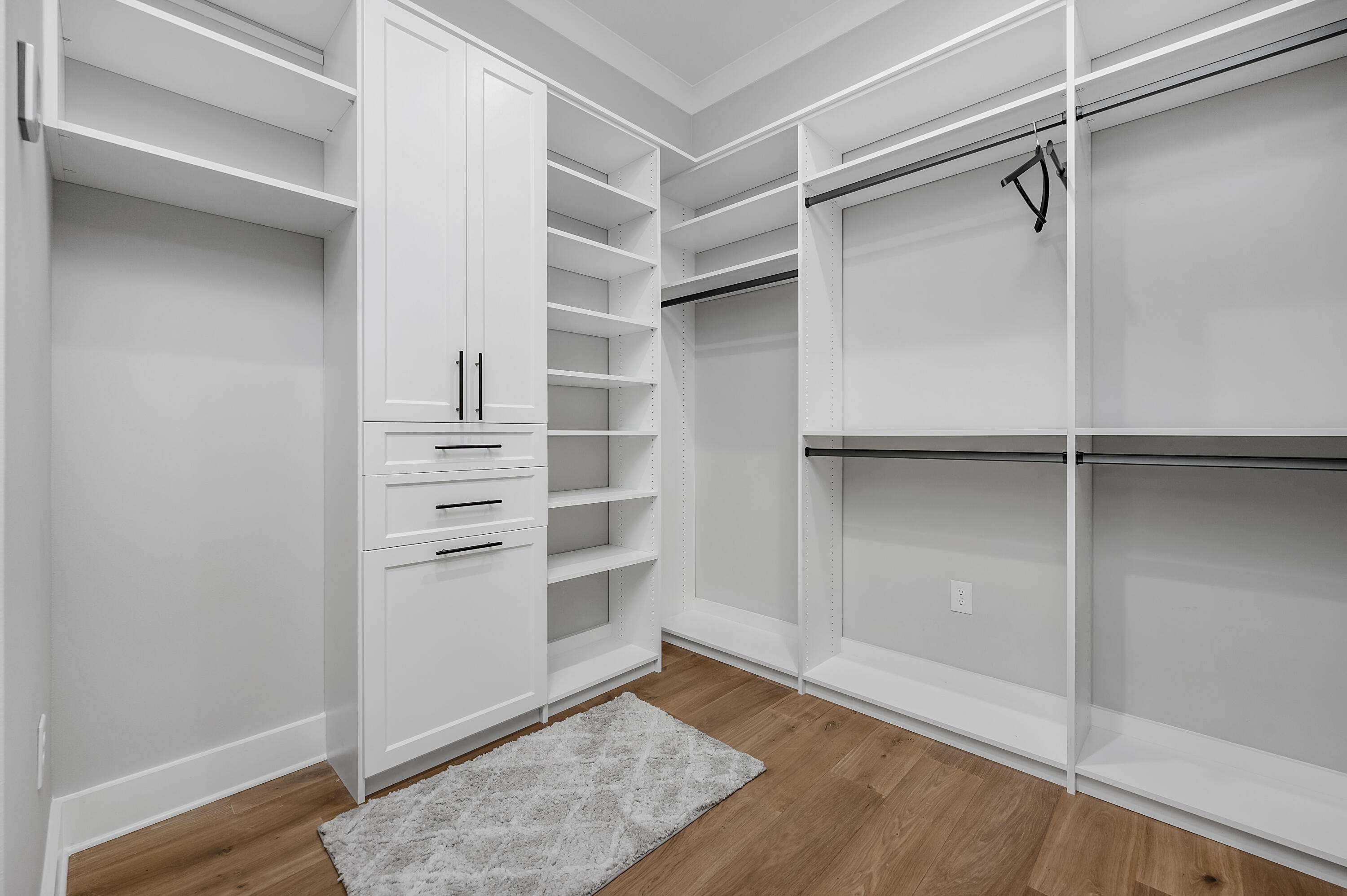 HUNTERS RUN S/D - Residential