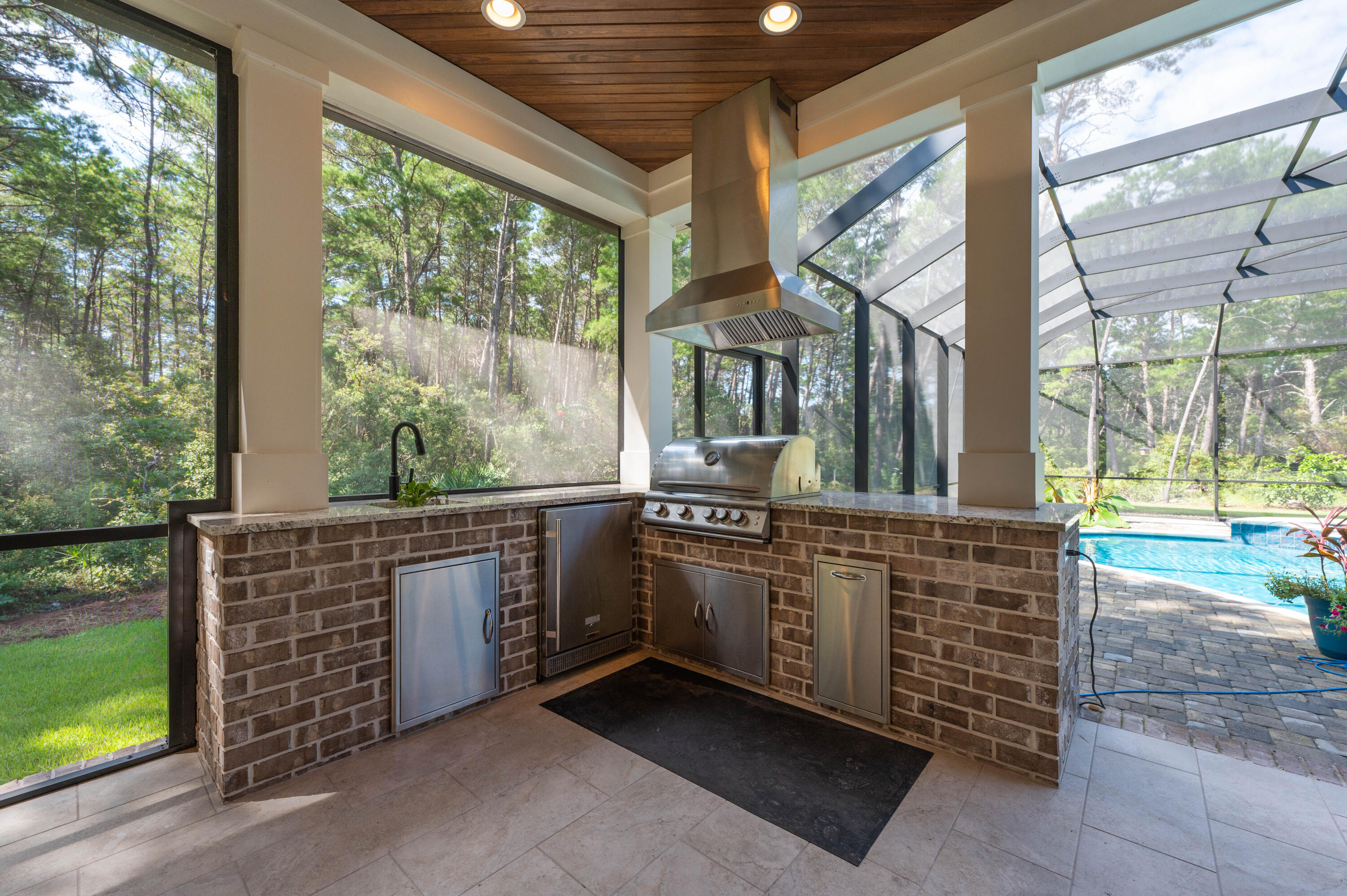 HUNTERS RUN S/D - Residential