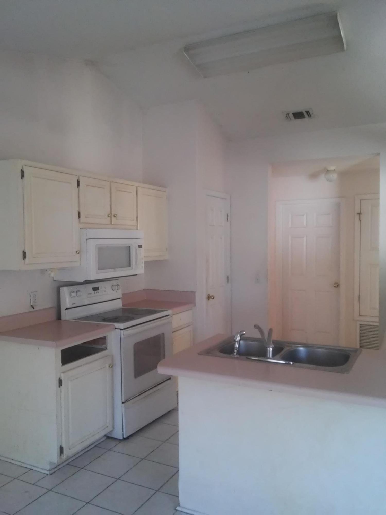 LIVE OAK - Residential