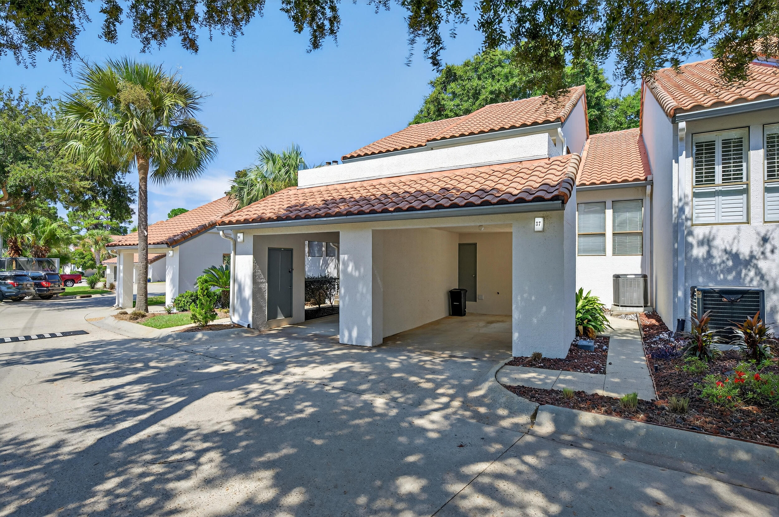 TOPS'L TENNIS VILLAGE - Residential
