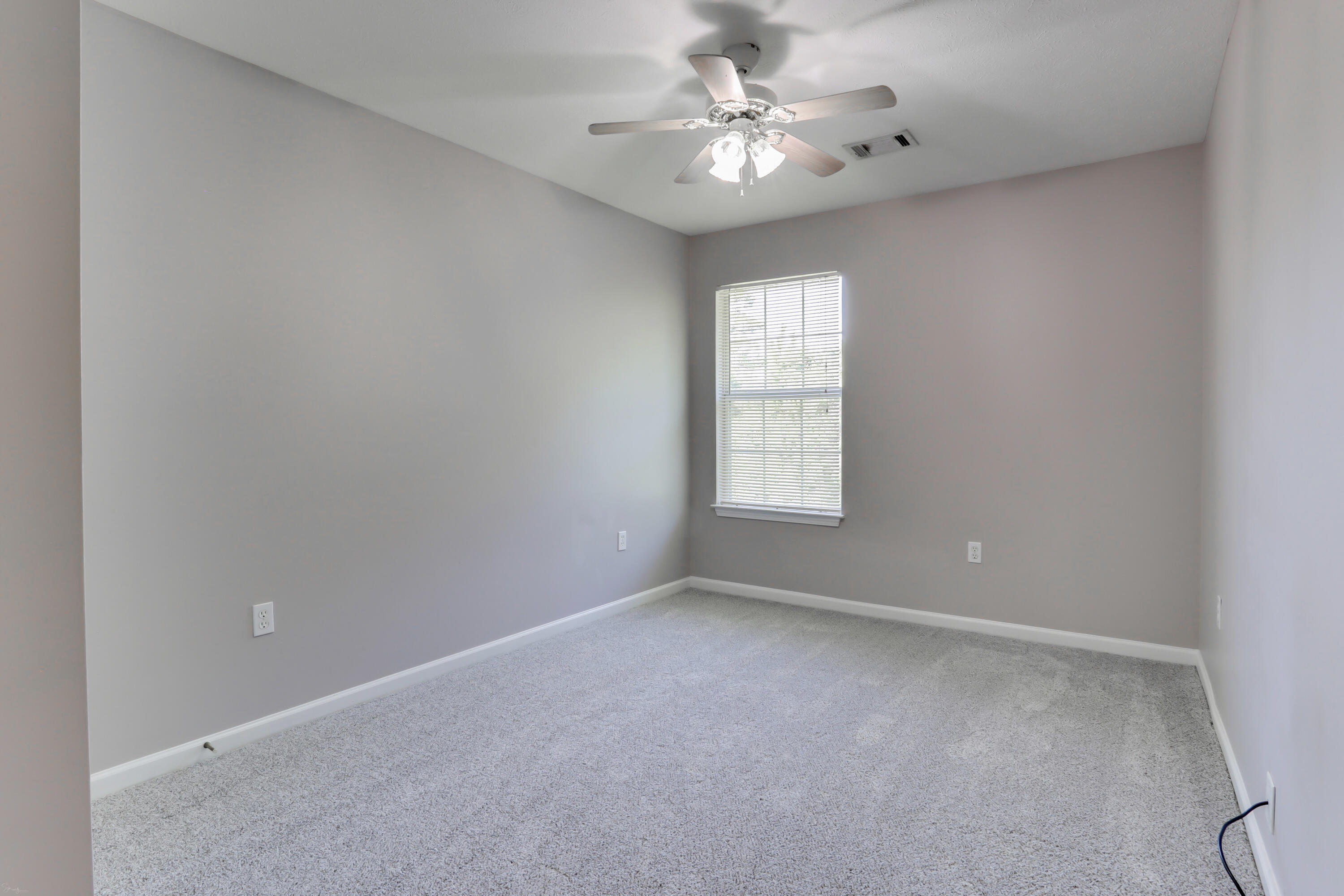 ROLLING PINES - Residential