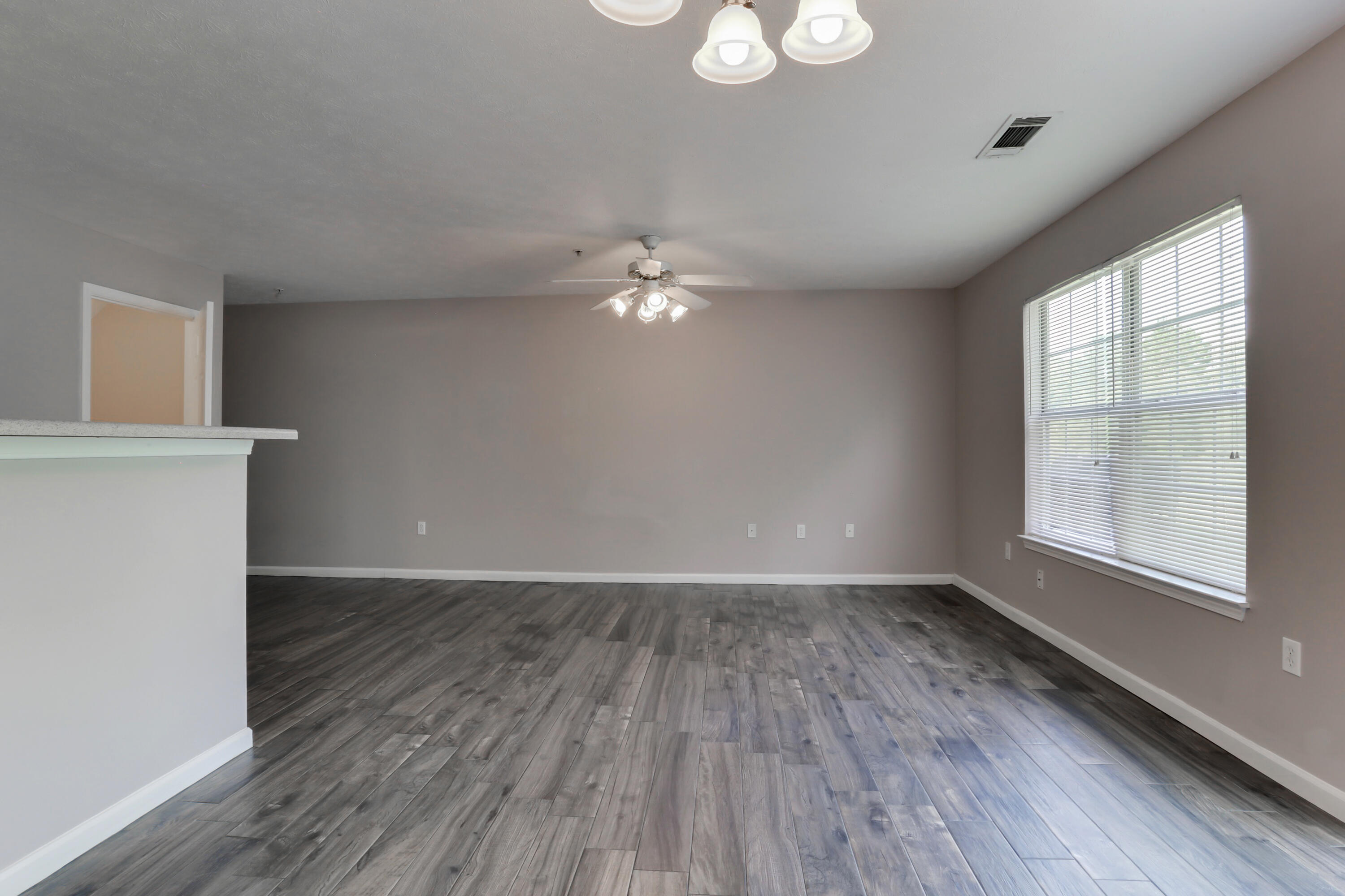 ROLLING PINES - Residential