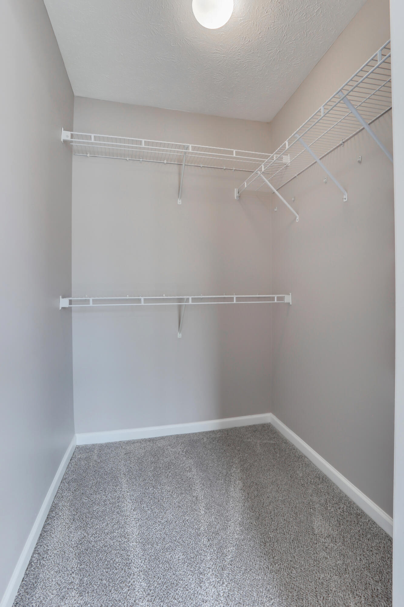 ROLLING PINES - Residential