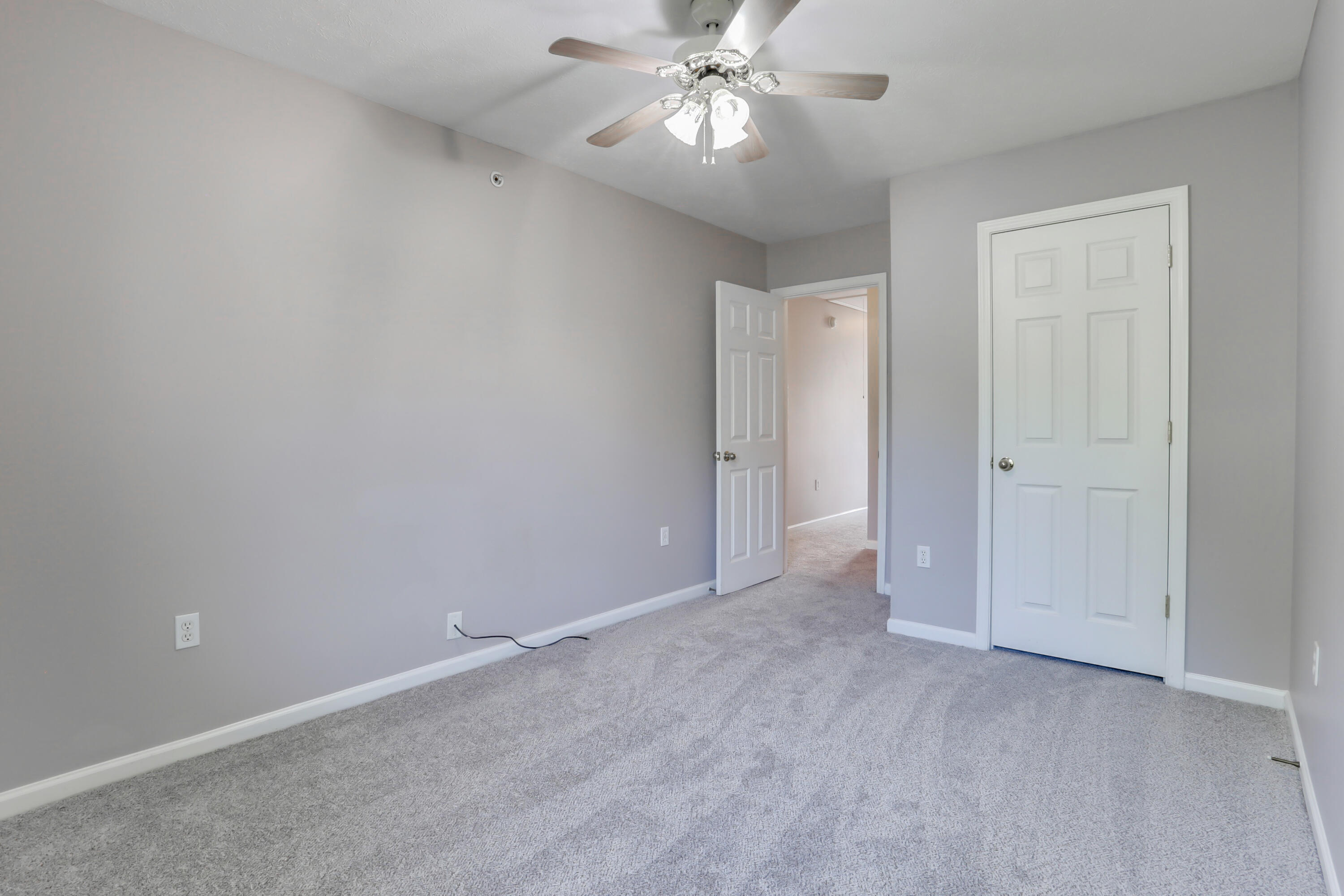 ROLLING PINES - Residential