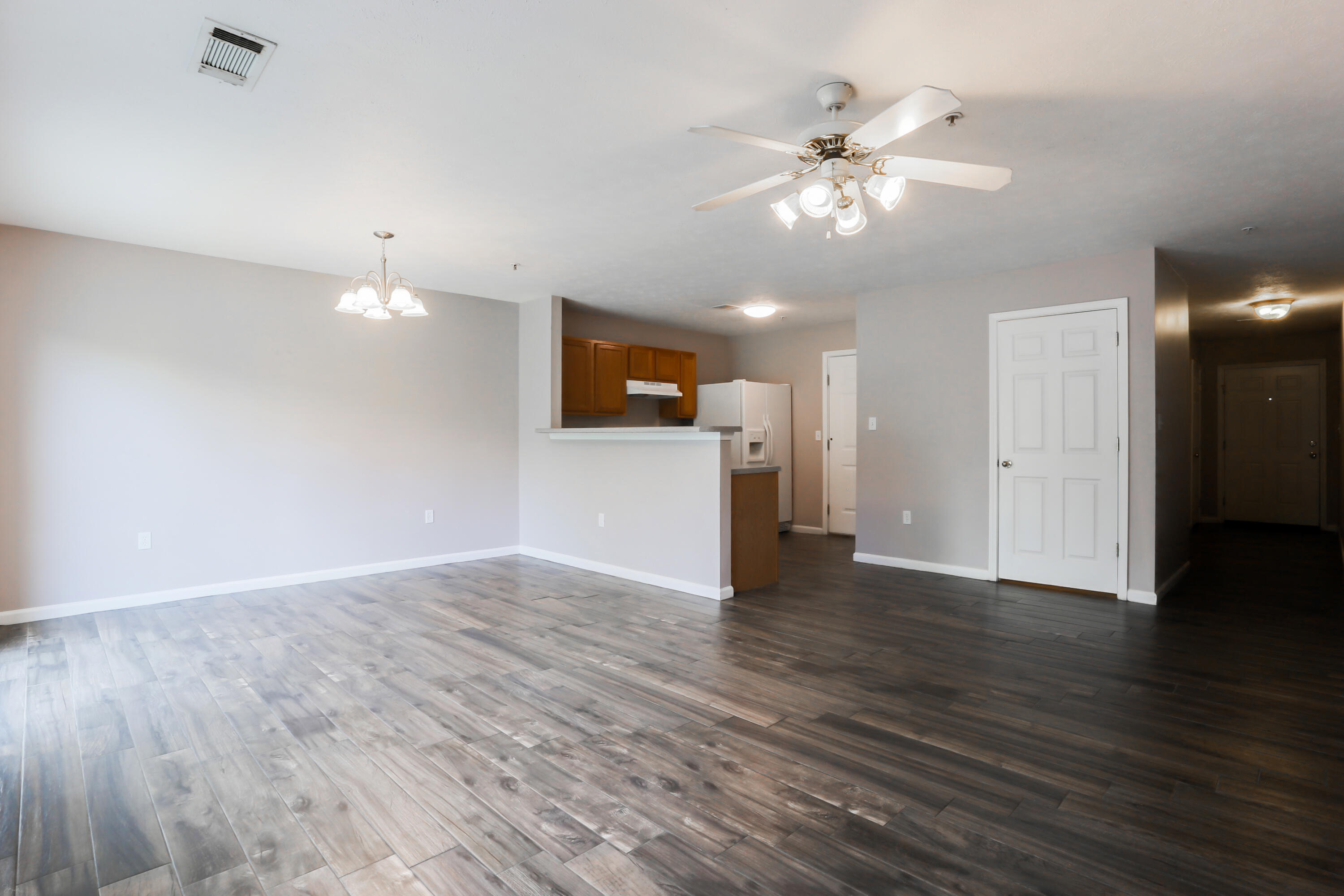 ROLLING PINES - Residential