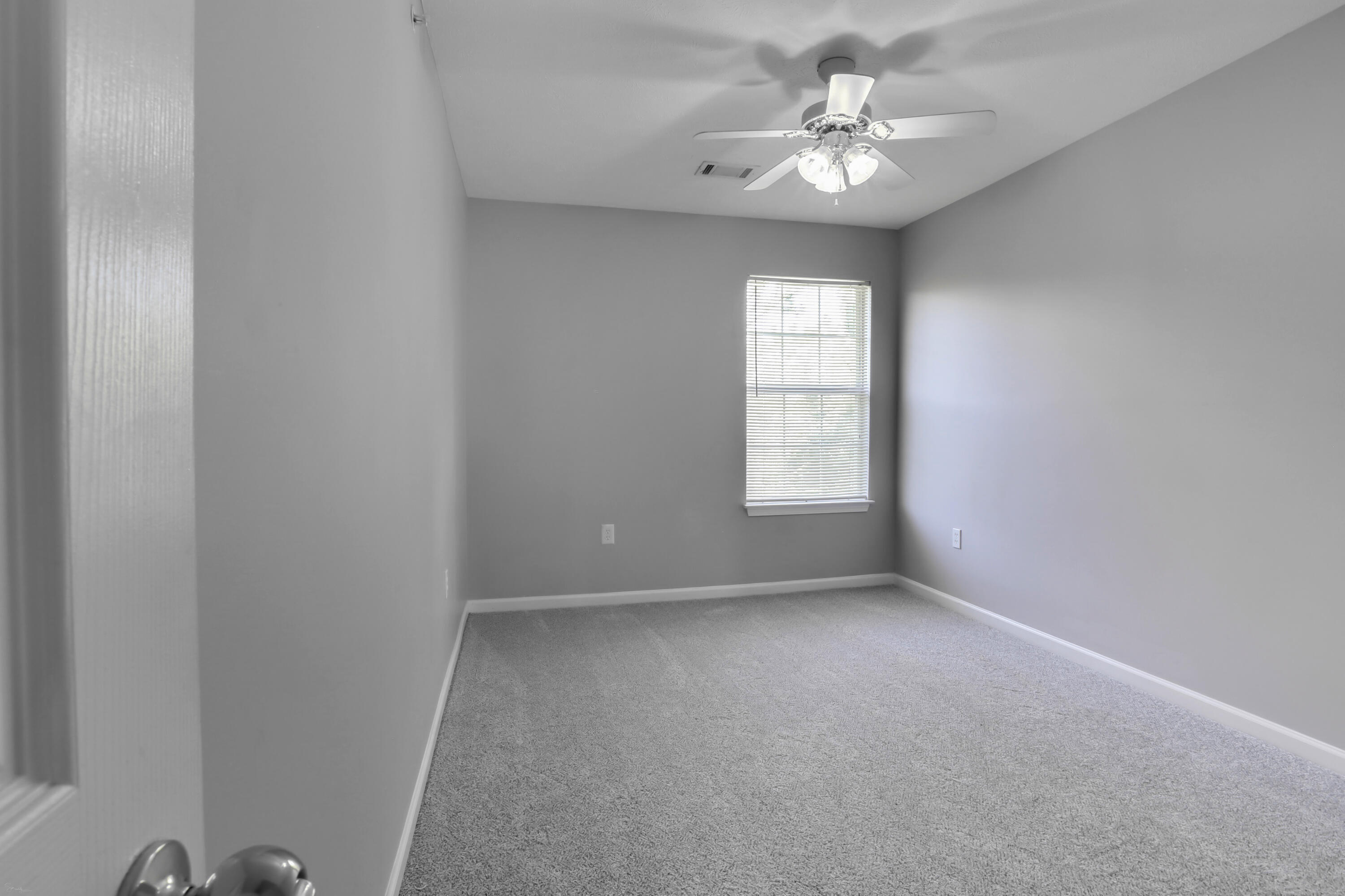 ROLLING PINES - Residential