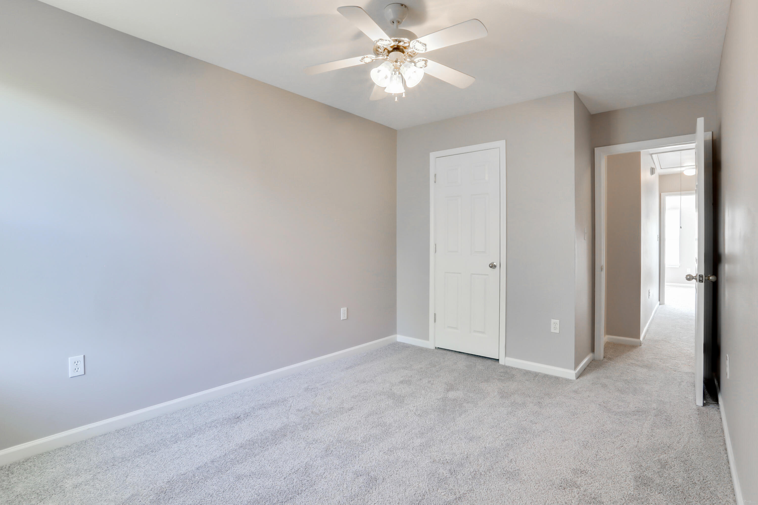 ROLLING PINES - Residential