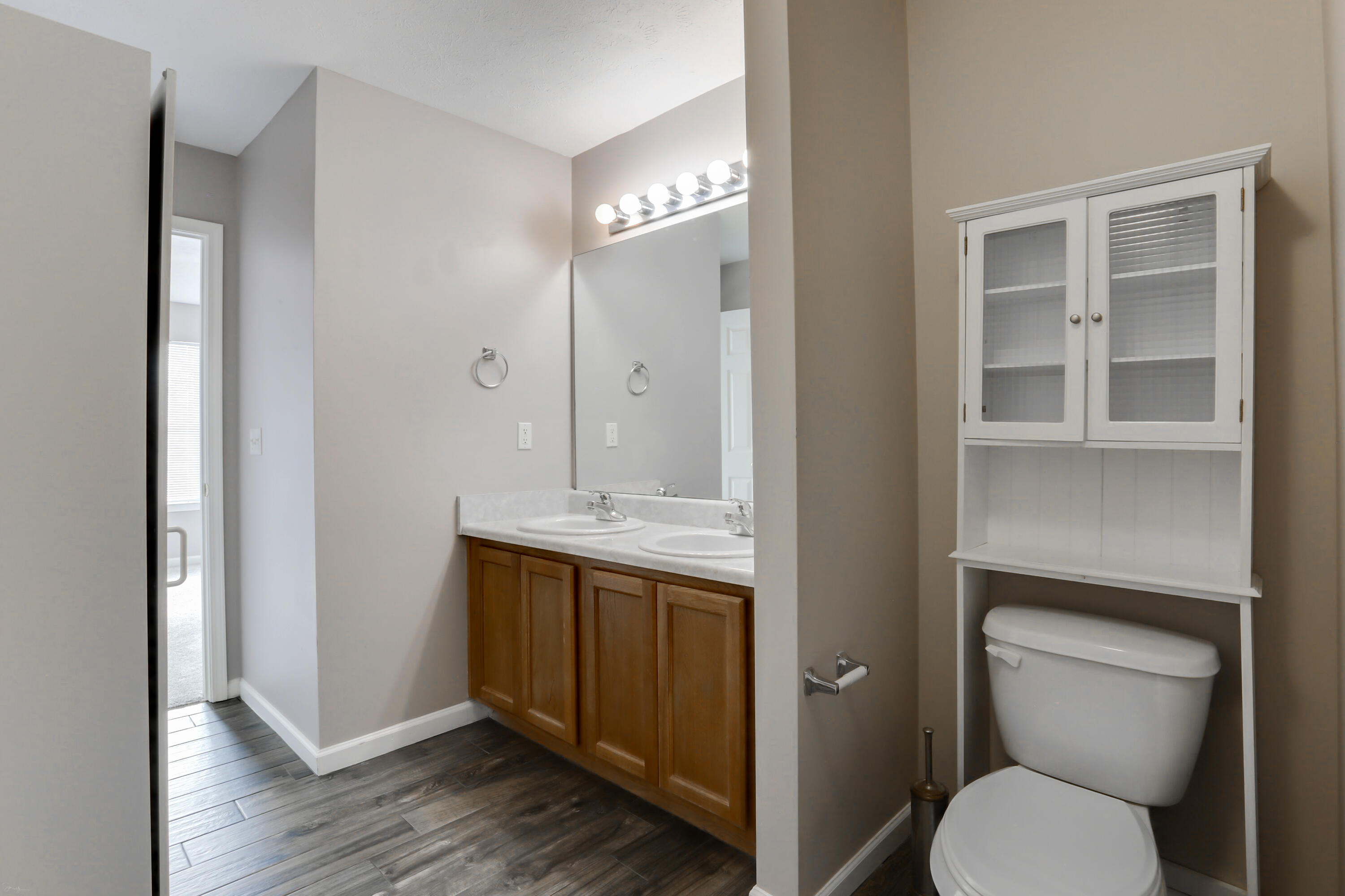 ROLLING PINES - Residential