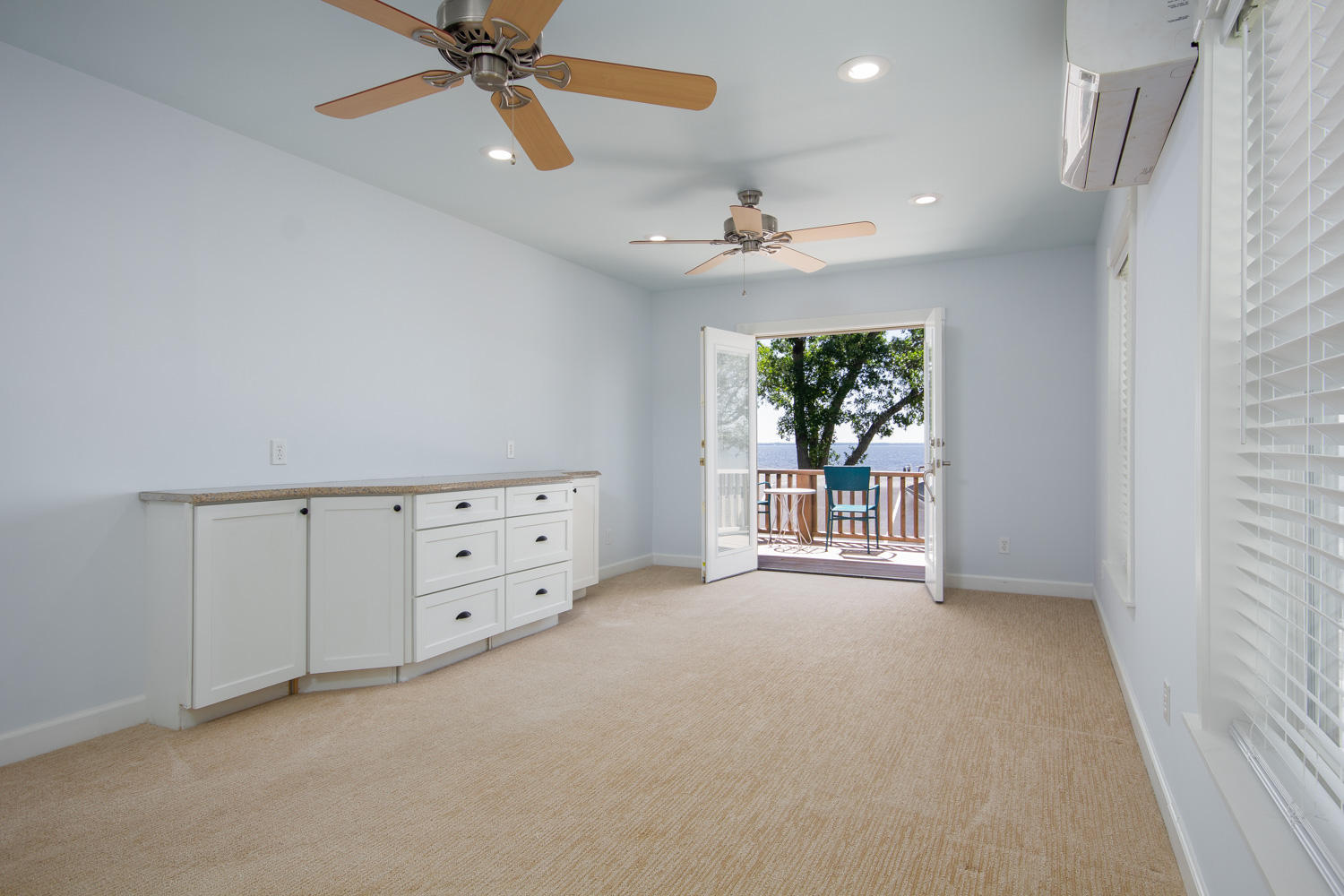 BAY GROVE - Residential