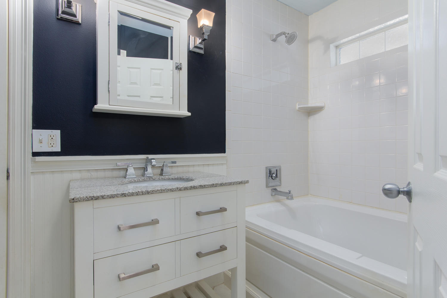 BAY GROVE - Residential