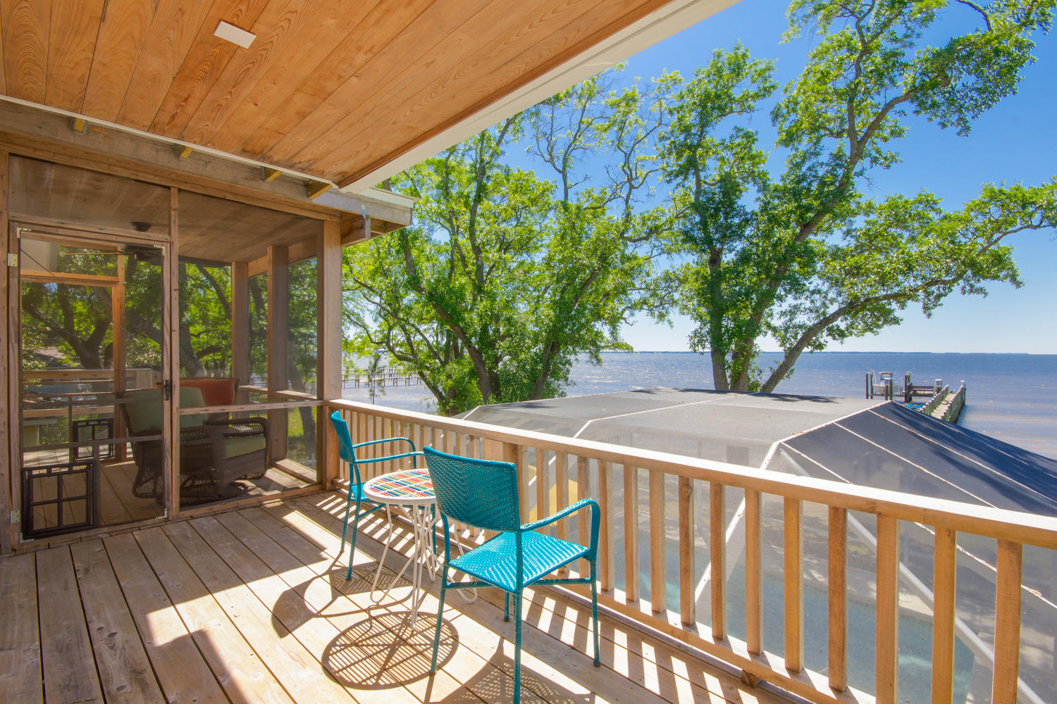 BAY GROVE - Residential