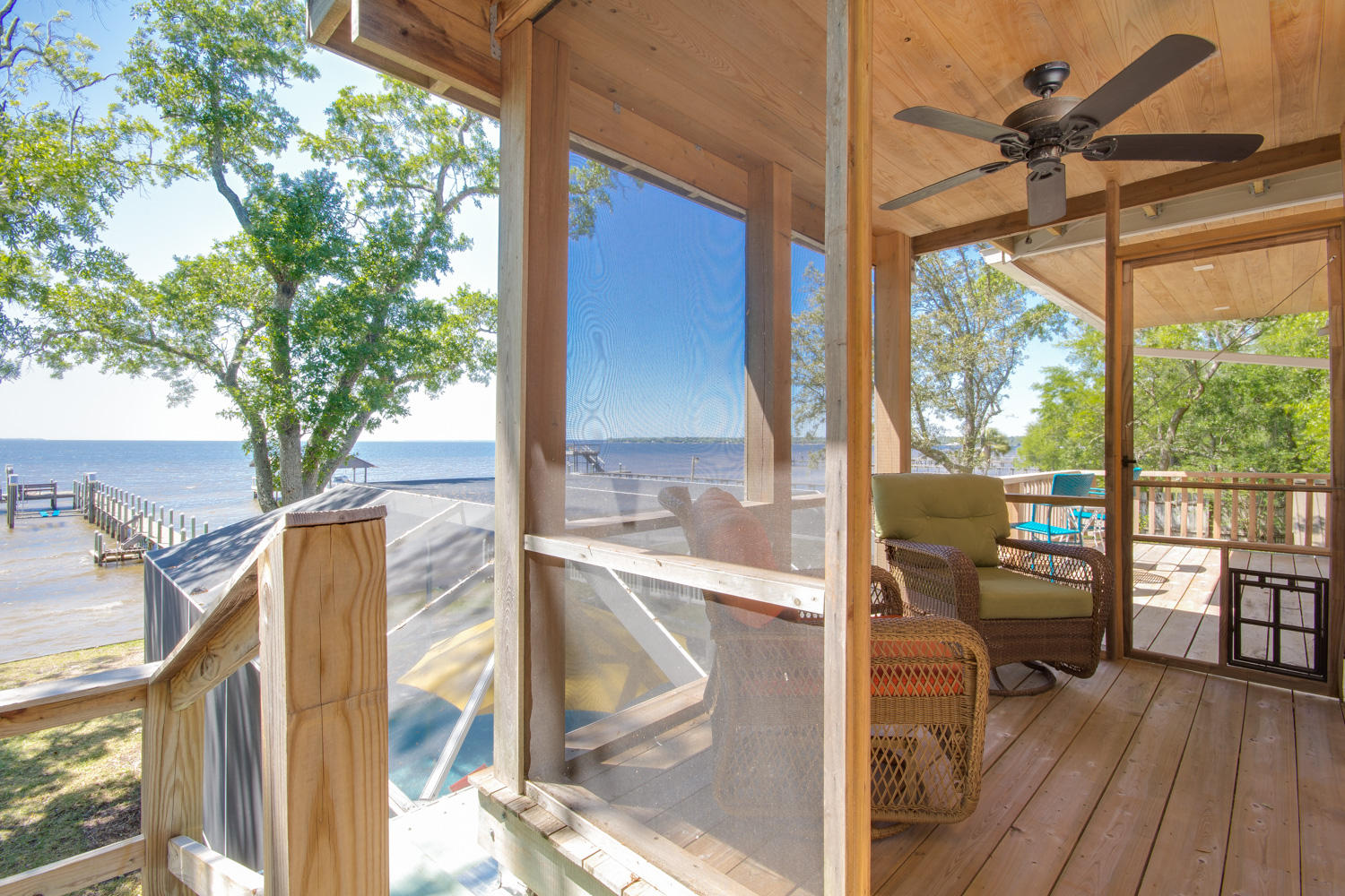 BAY GROVE - Residential