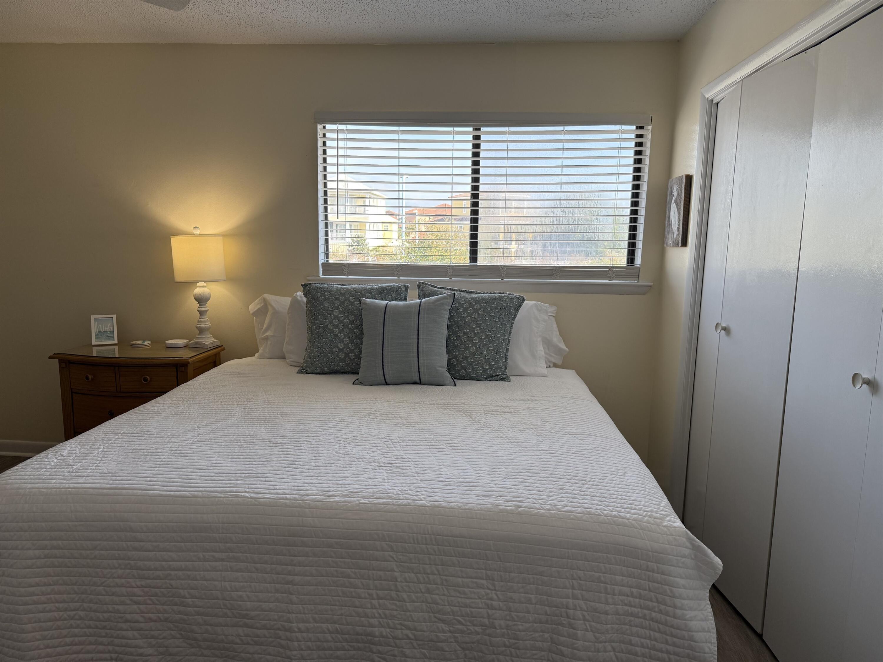 SUMMERHOUSE T/H - Residential Lease