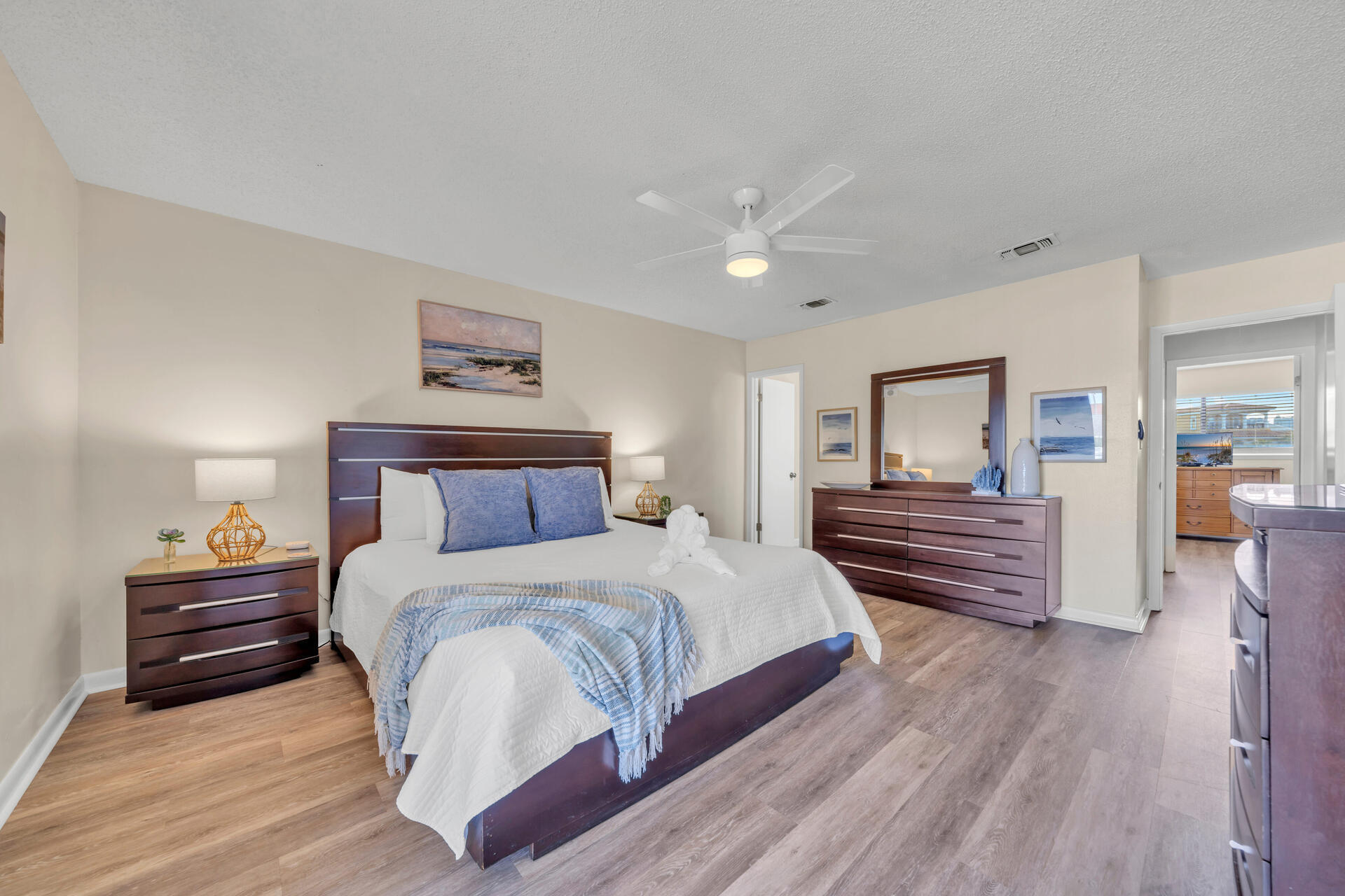 SUMMERHOUSE T/H - Residential Lease