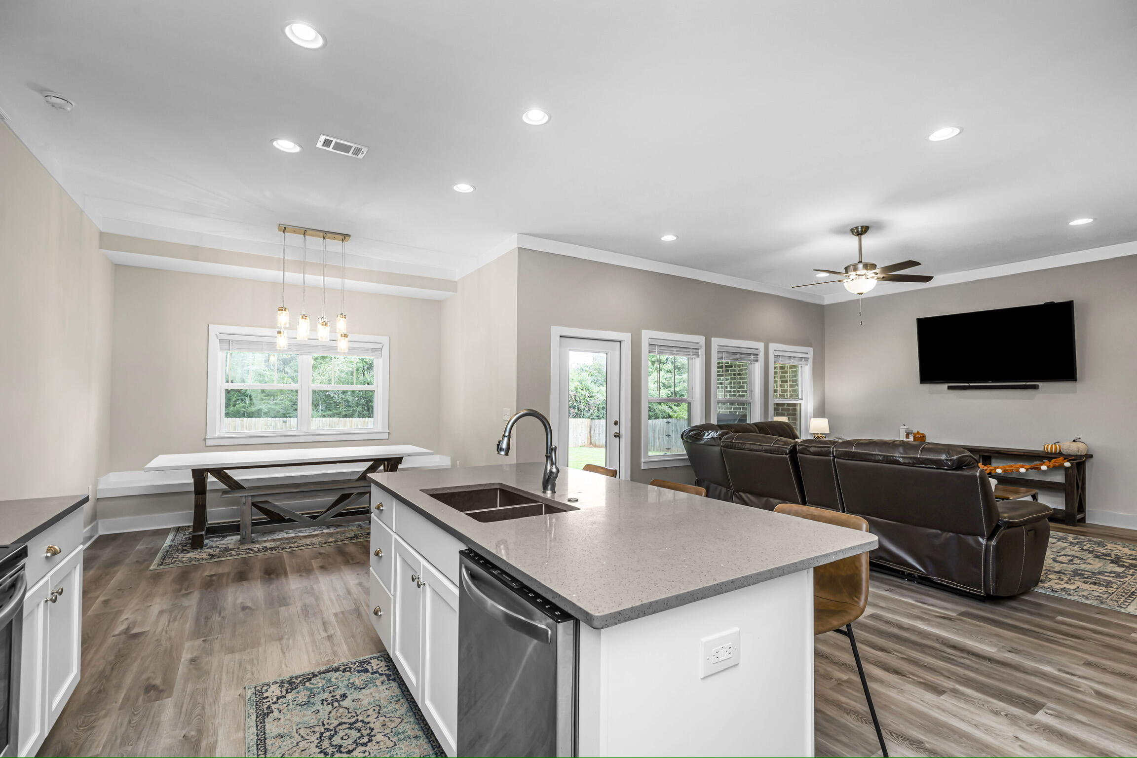 DOGWOOD ESTATES - Residential