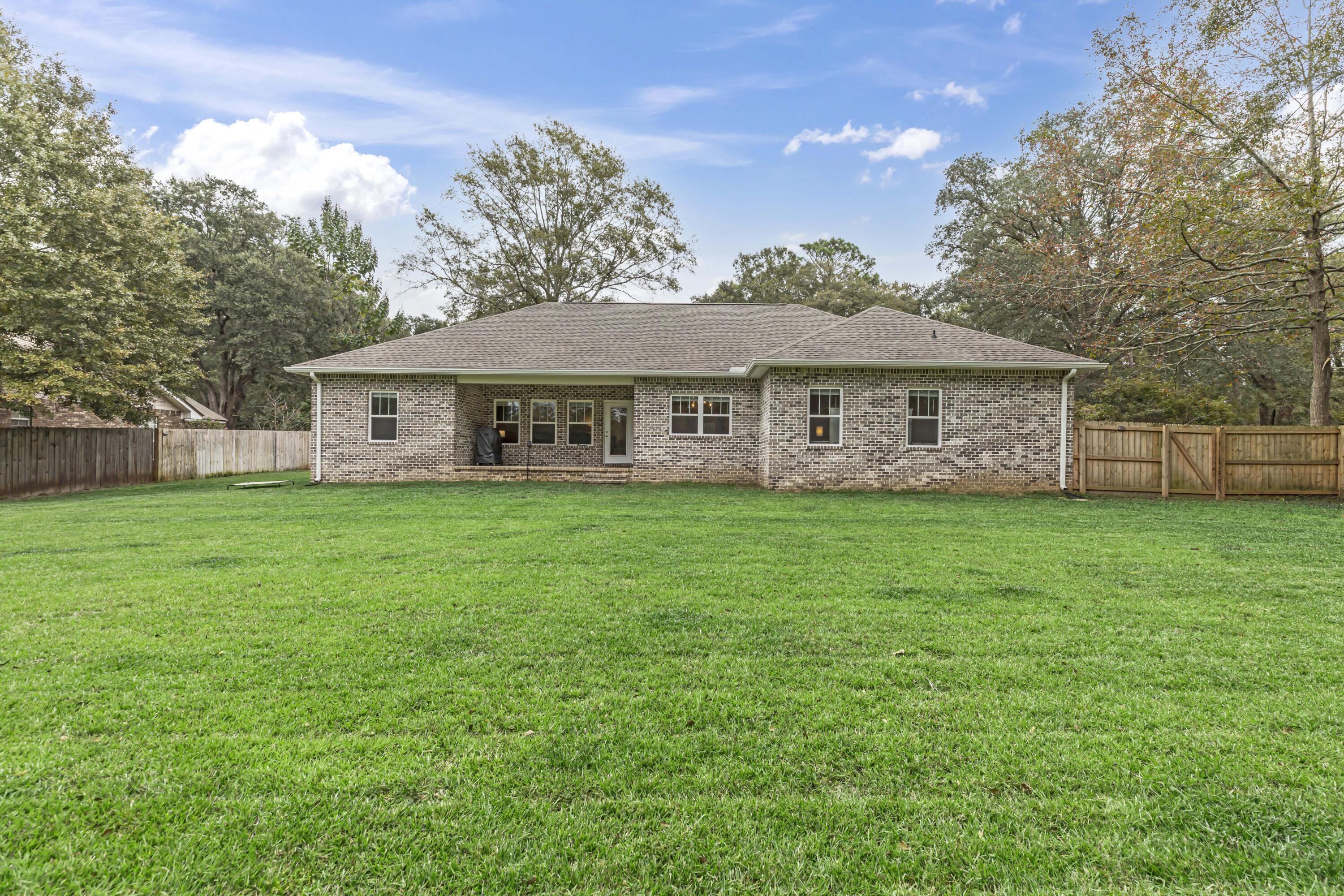 DOGWOOD ESTATES - Residential