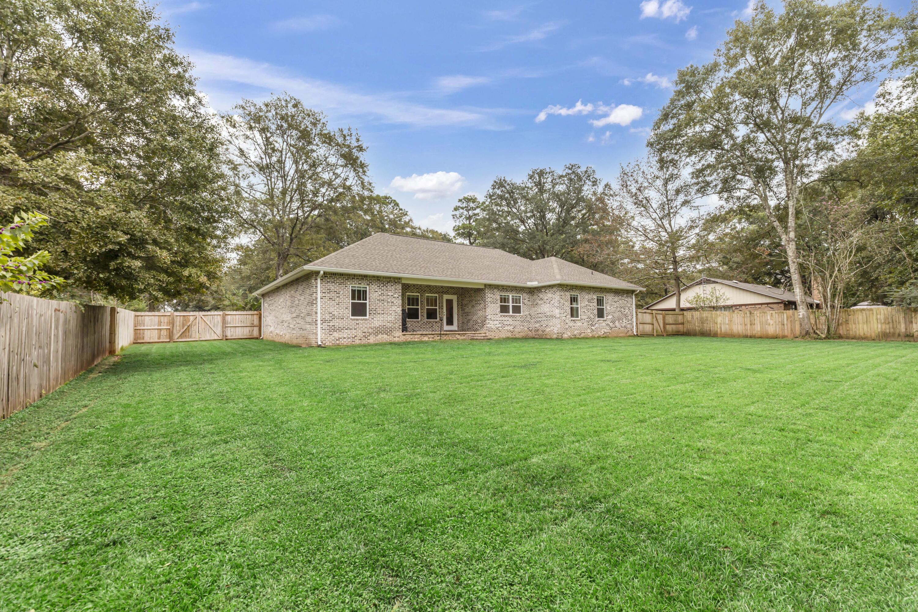 DOGWOOD ESTATES - Residential